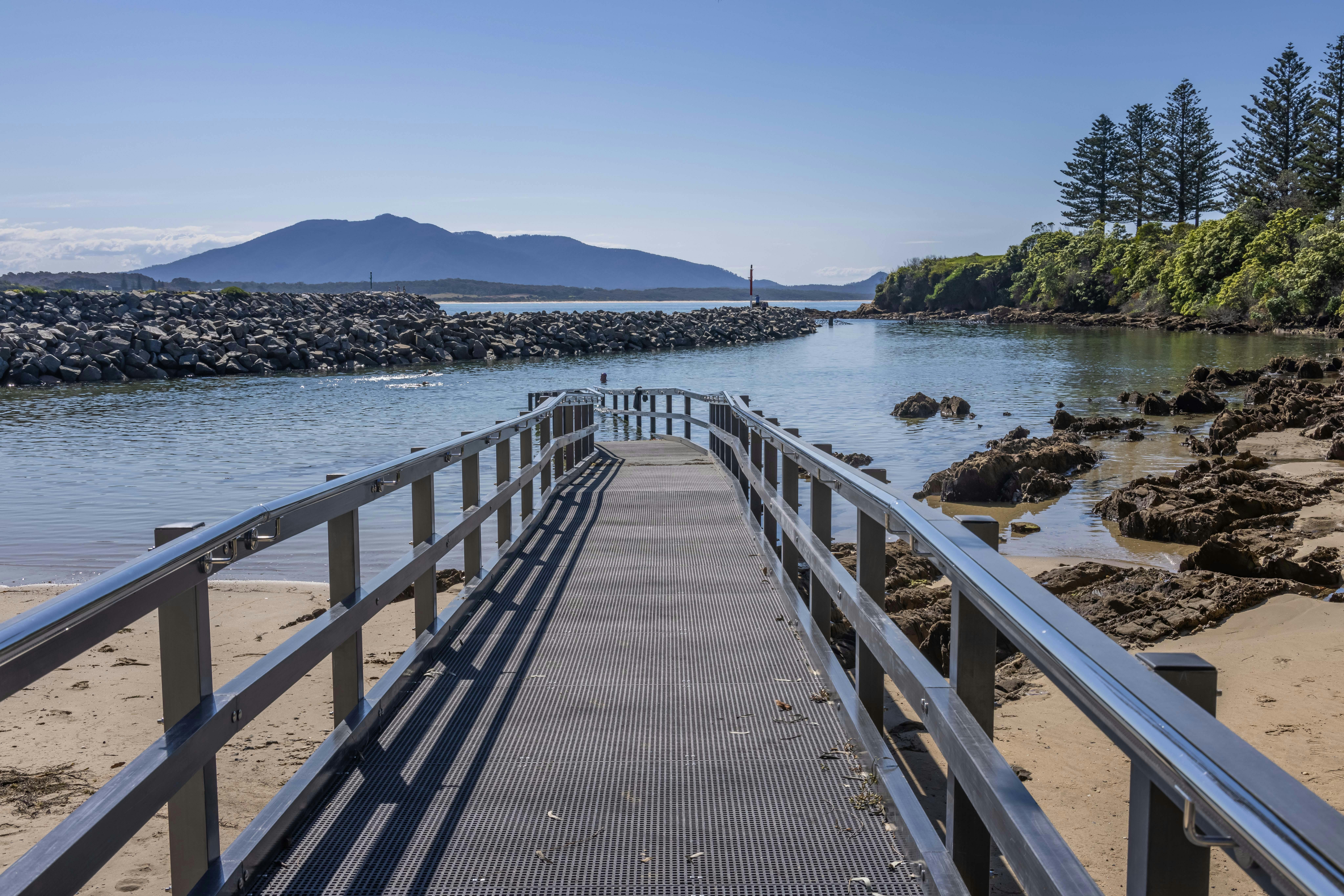 ブルースステアプール、バーマグイ、オーシャンプール、ビーチ、サファイアコースト、サウスコースト