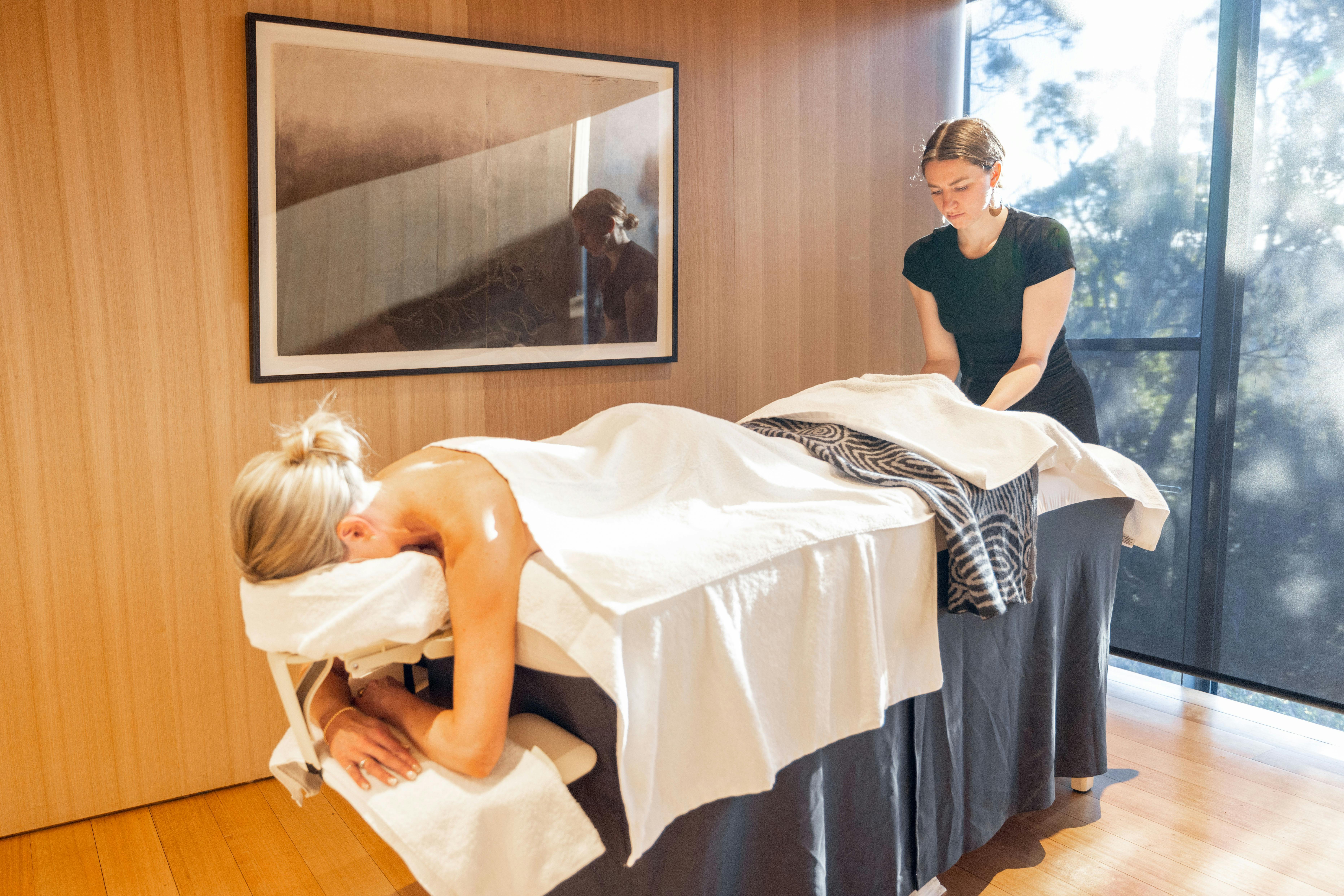 Three Capes Lodge Walk spa