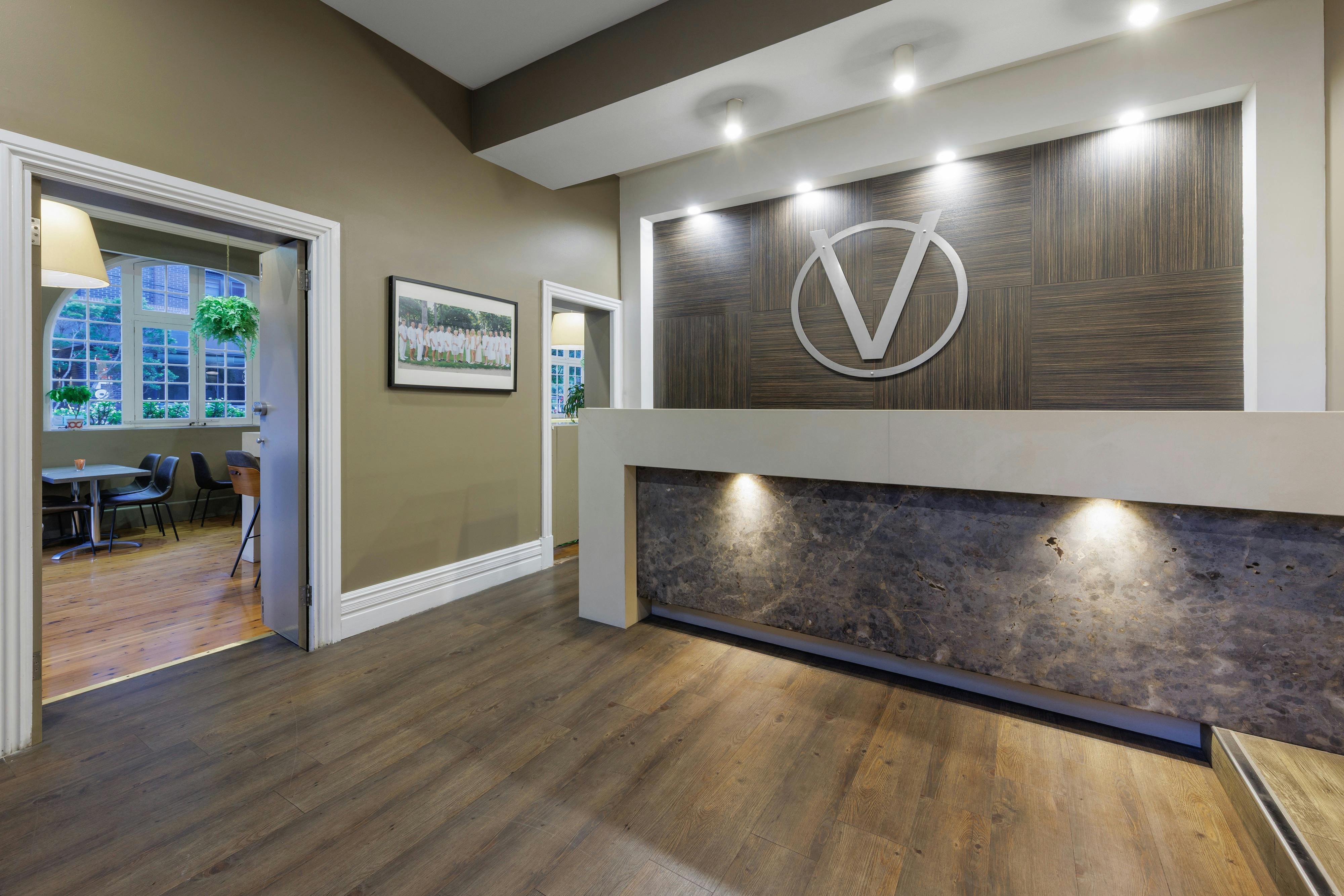 Hotel reception open daily from 7:00AM–10:00PM, with night manager available after hours.