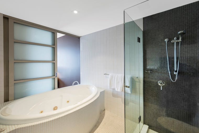 EXECUTIVE THREE BEDROOM