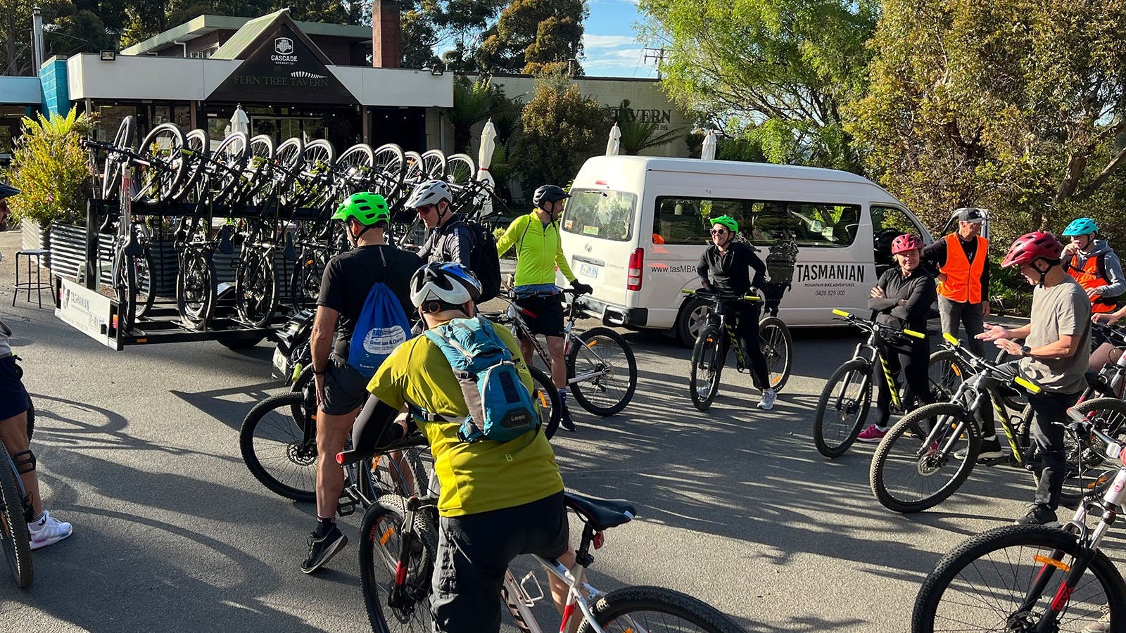 Bus and shuttle trailer