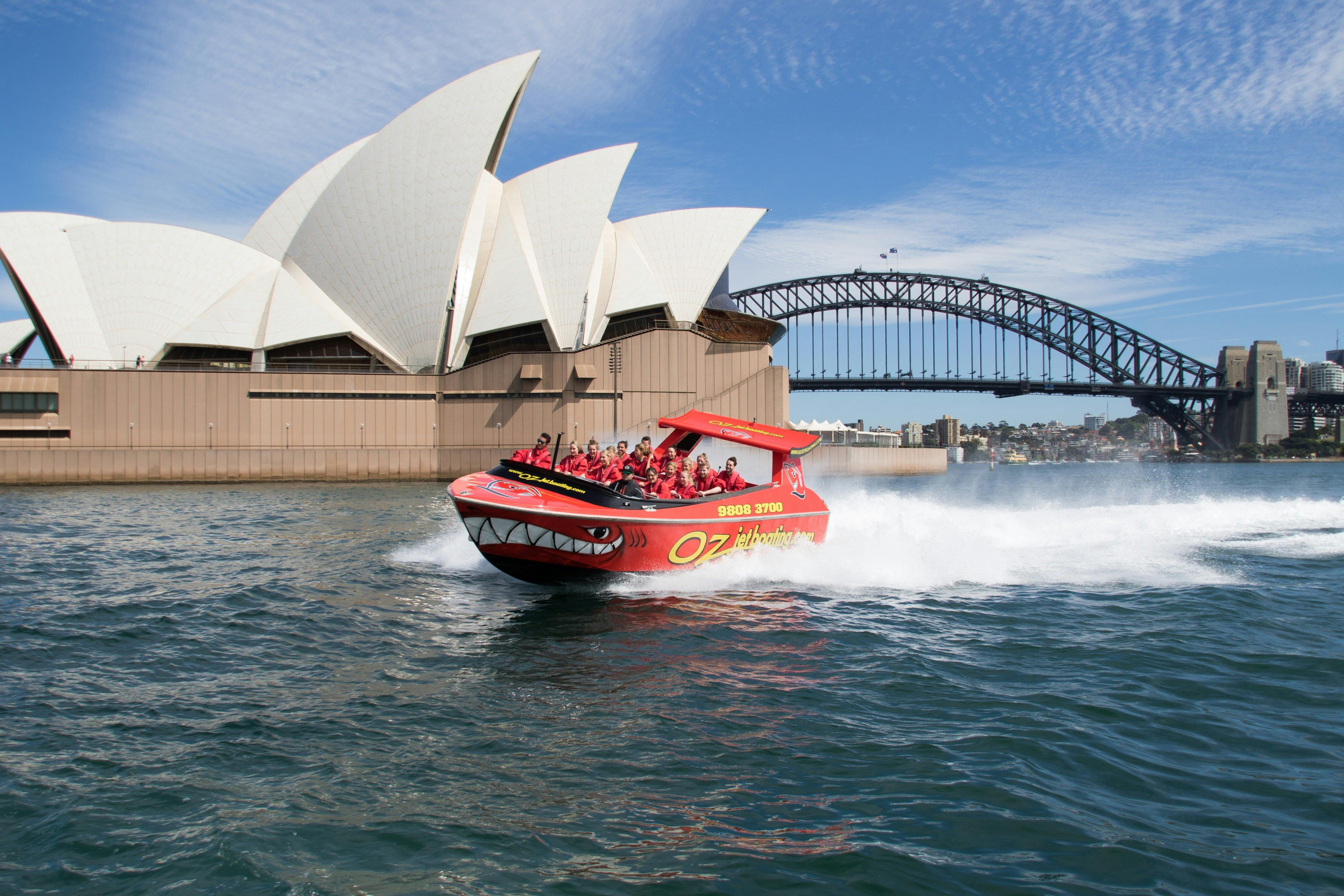 boat tour in sydney