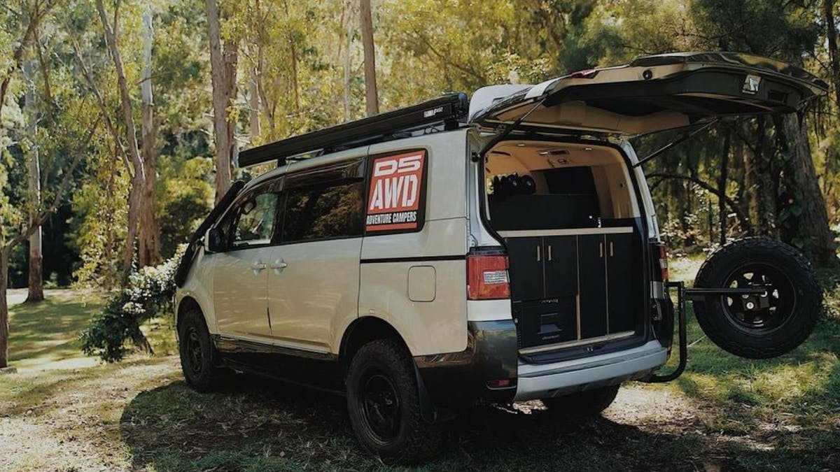 D5 Adventure Camper 4x4 - Wicked Campers Australia