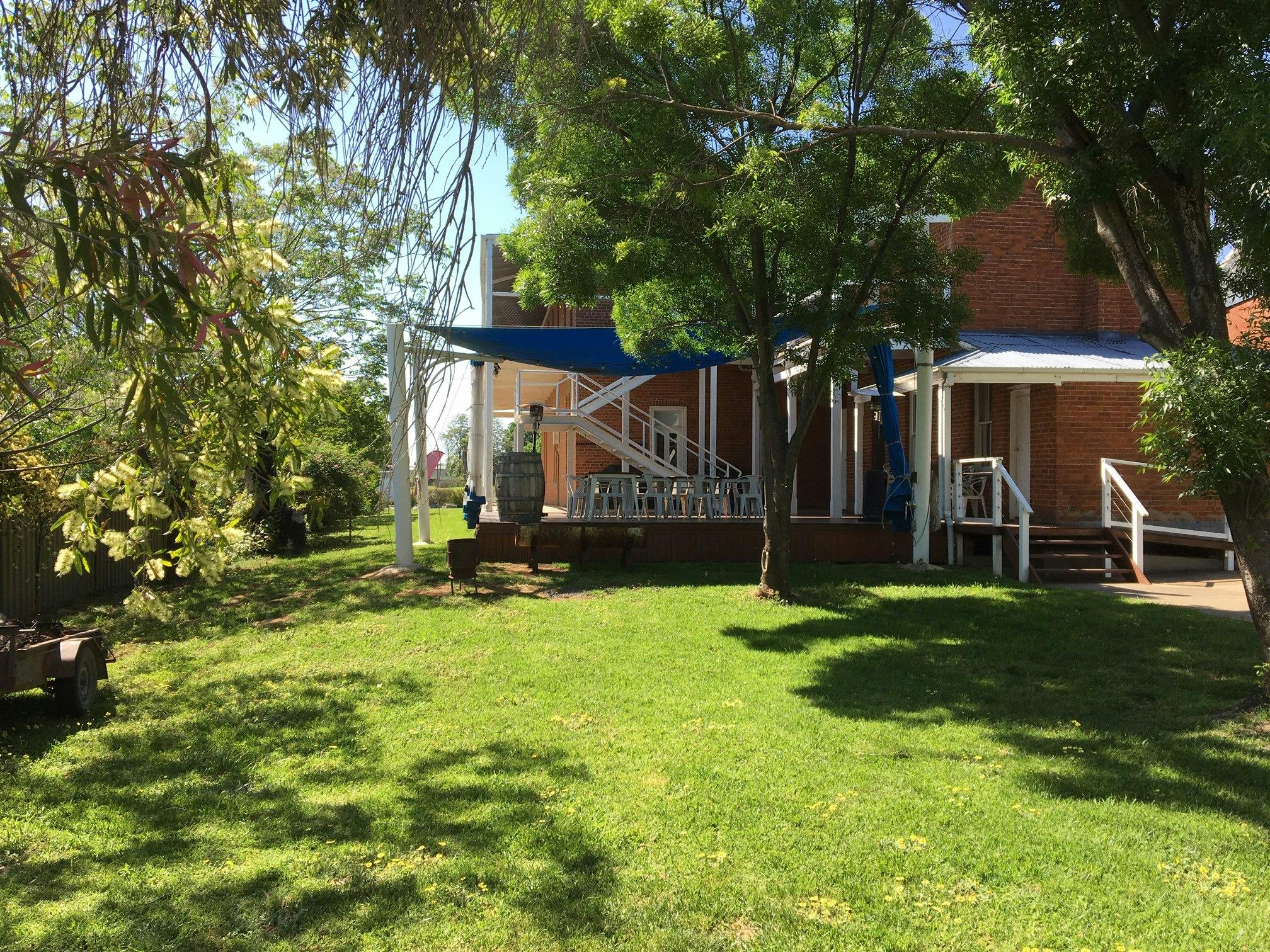 outdoor entertaining areas