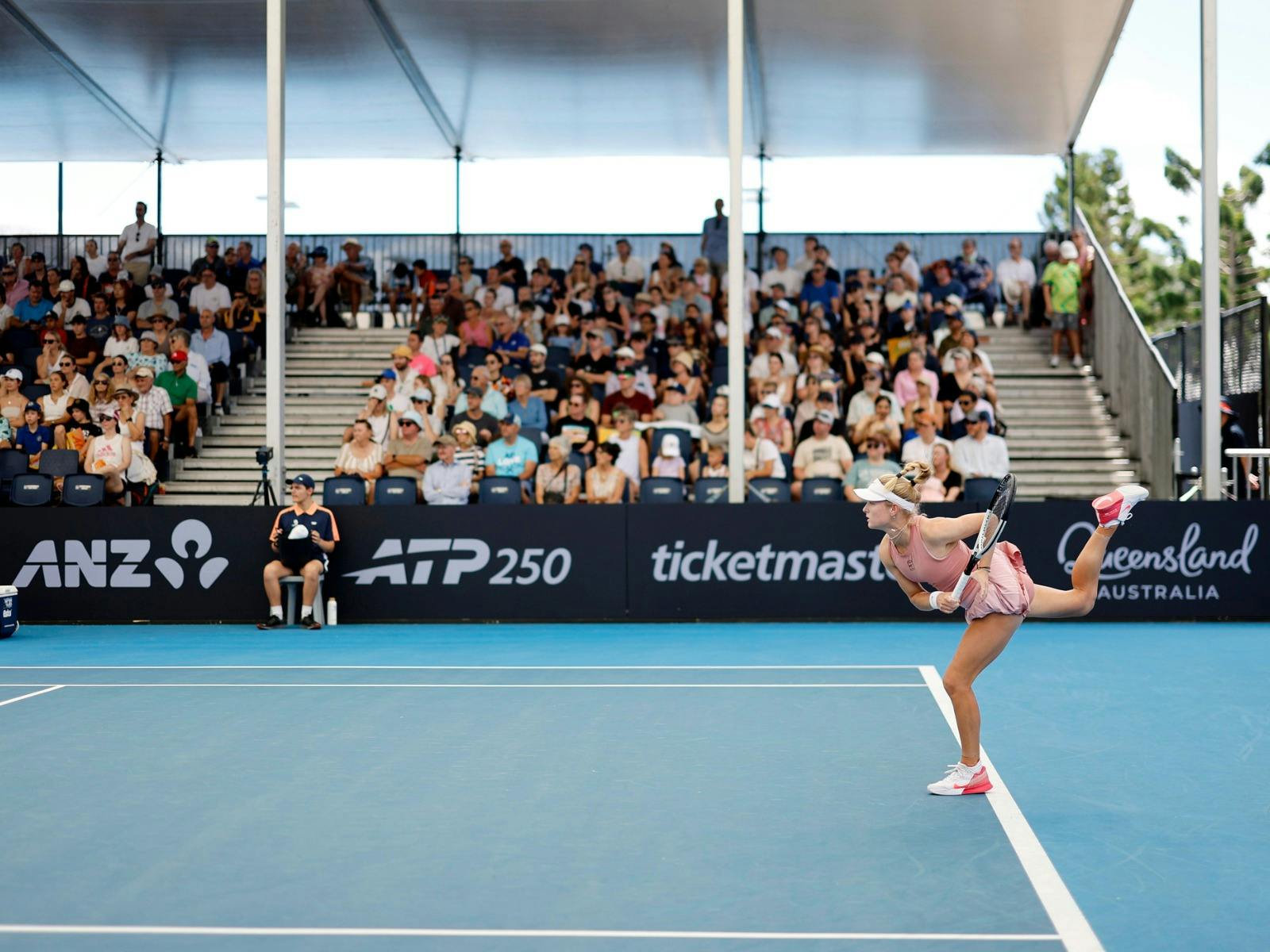 Show Court 1