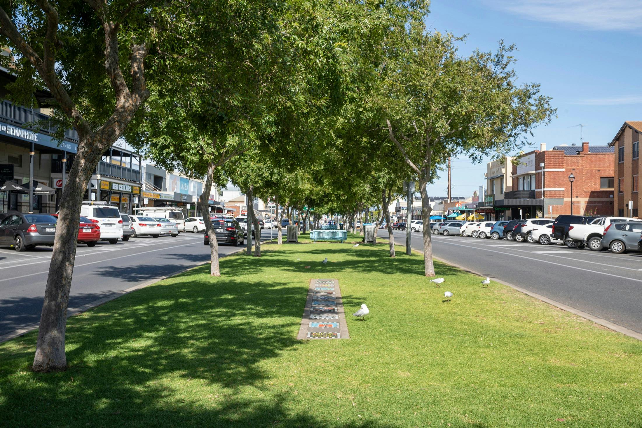 Dining and shopping on the nearby Semaphore Road