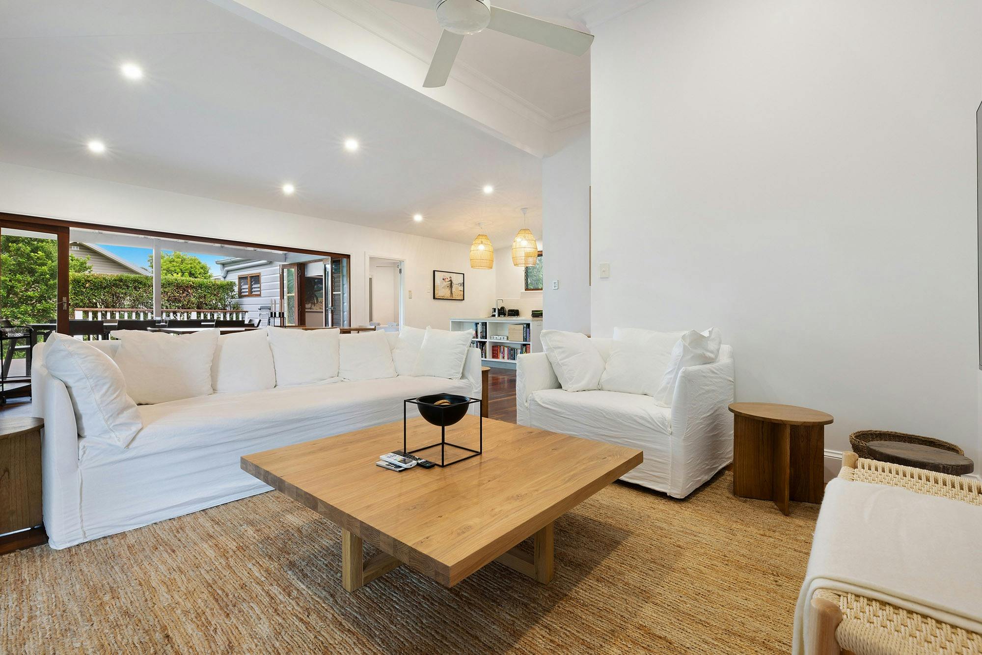 Margaret - Byron Bay - Living b