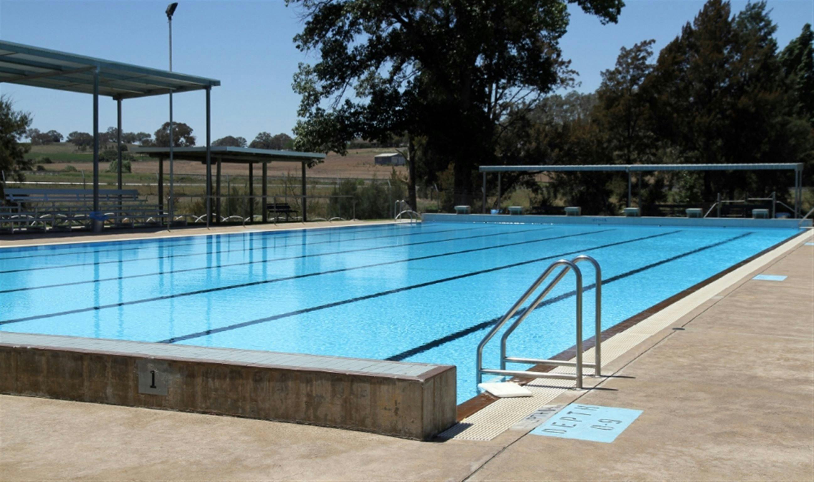 Molong Swimming Pool