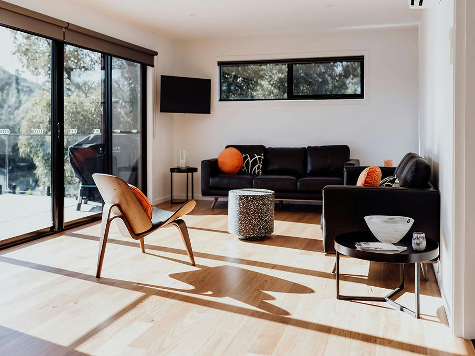 Lounge room.