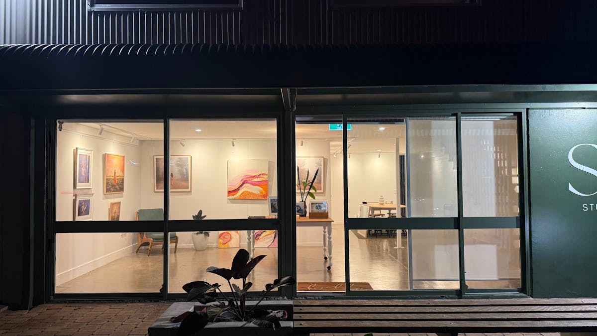 art gallery in currumbin gold coast