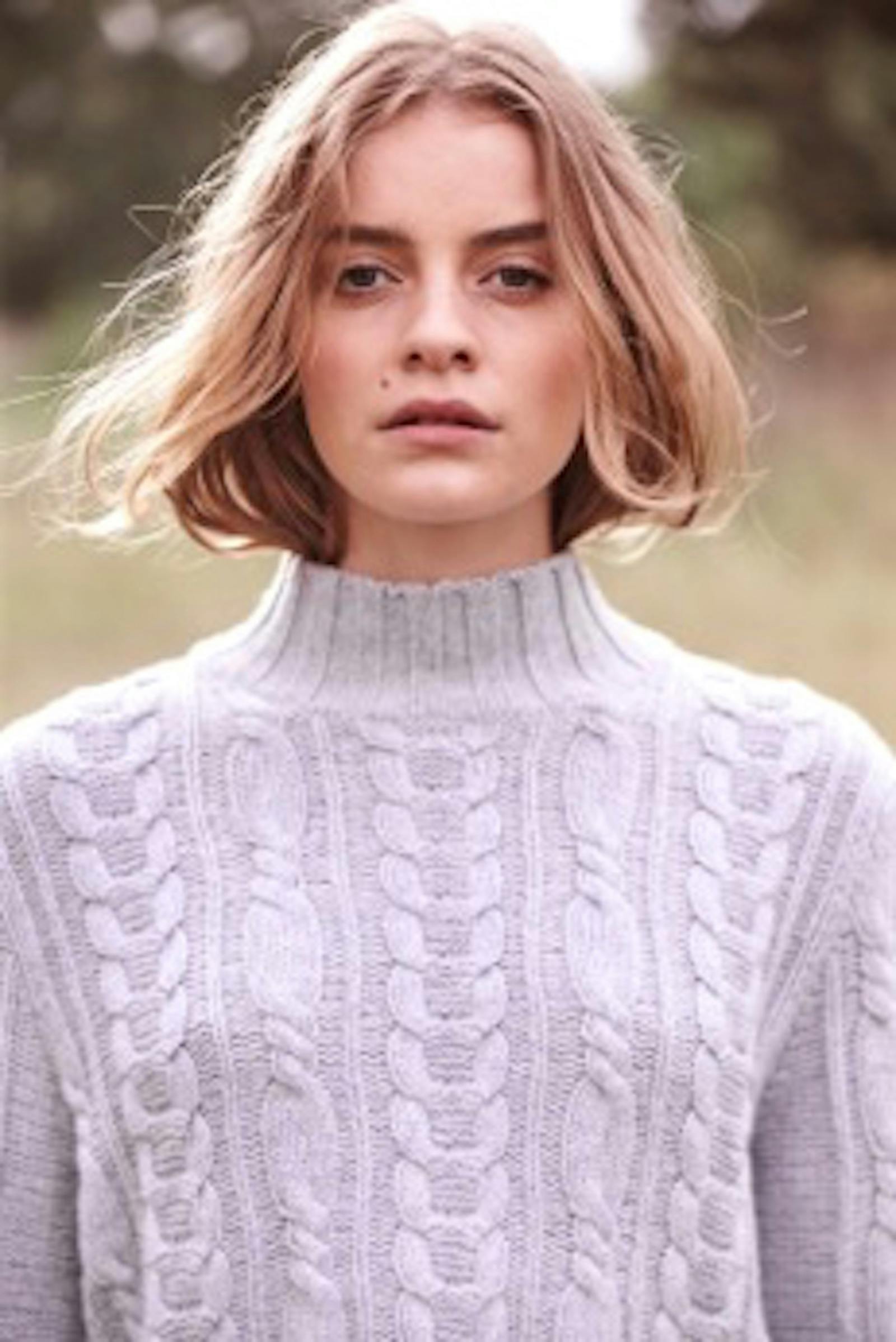 Sonya Hopkins Sydney 100% pure cashmere cable knit sweater