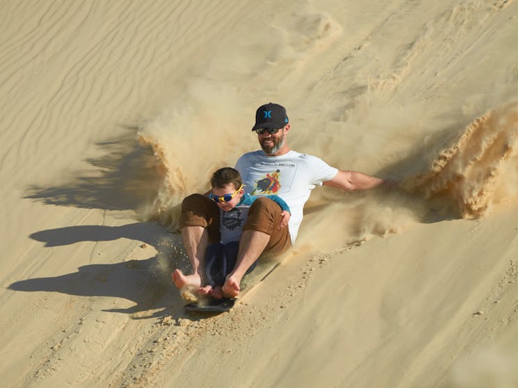 4wd tours r us Sandboarding stockton beach