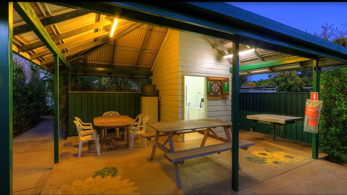 Gee-Dees Family Cabins
