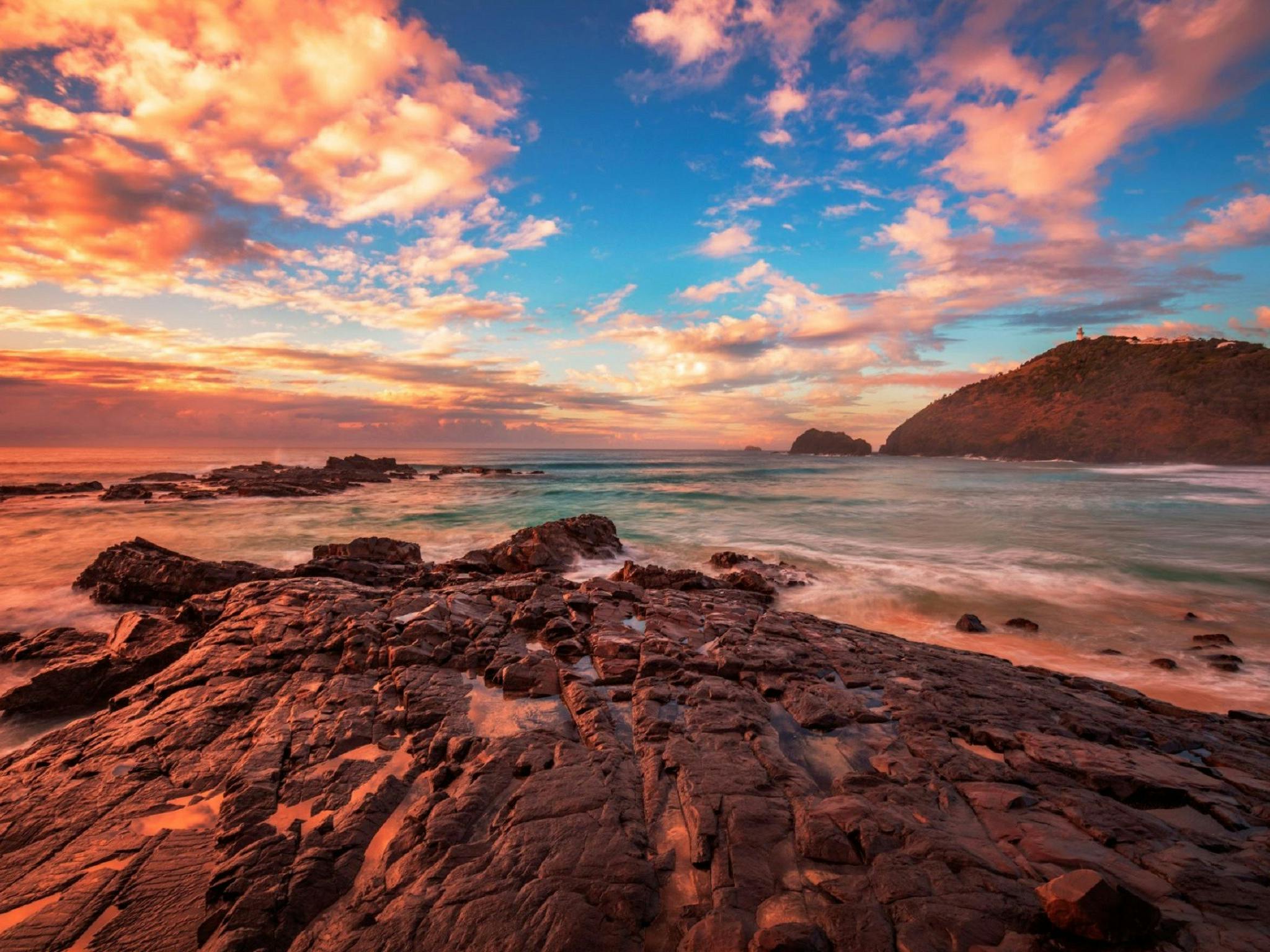 Beautiful sunrise over Hat Head Smoky Cape Lighthouse_Macleay Valley Coast
