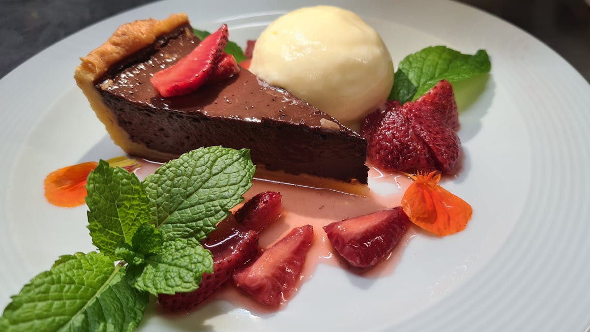 CHOCOLATE TART
