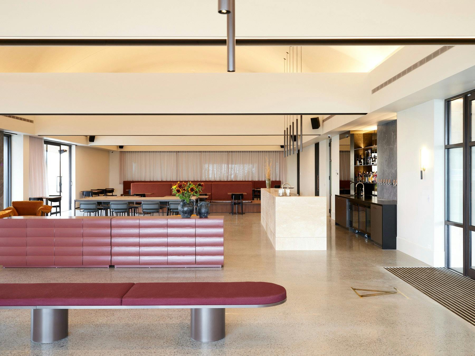 FIVE Vineyard - The Wine Bar