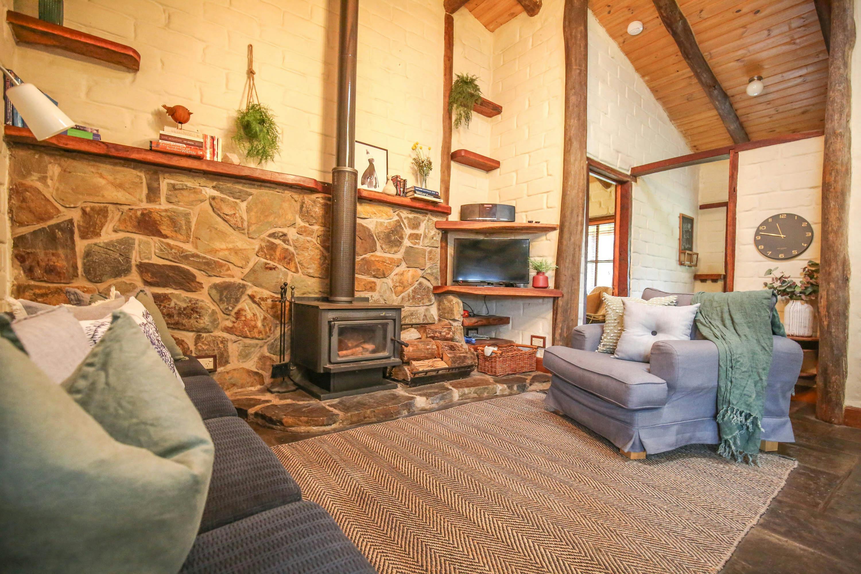Feathertop Retreat Lounge