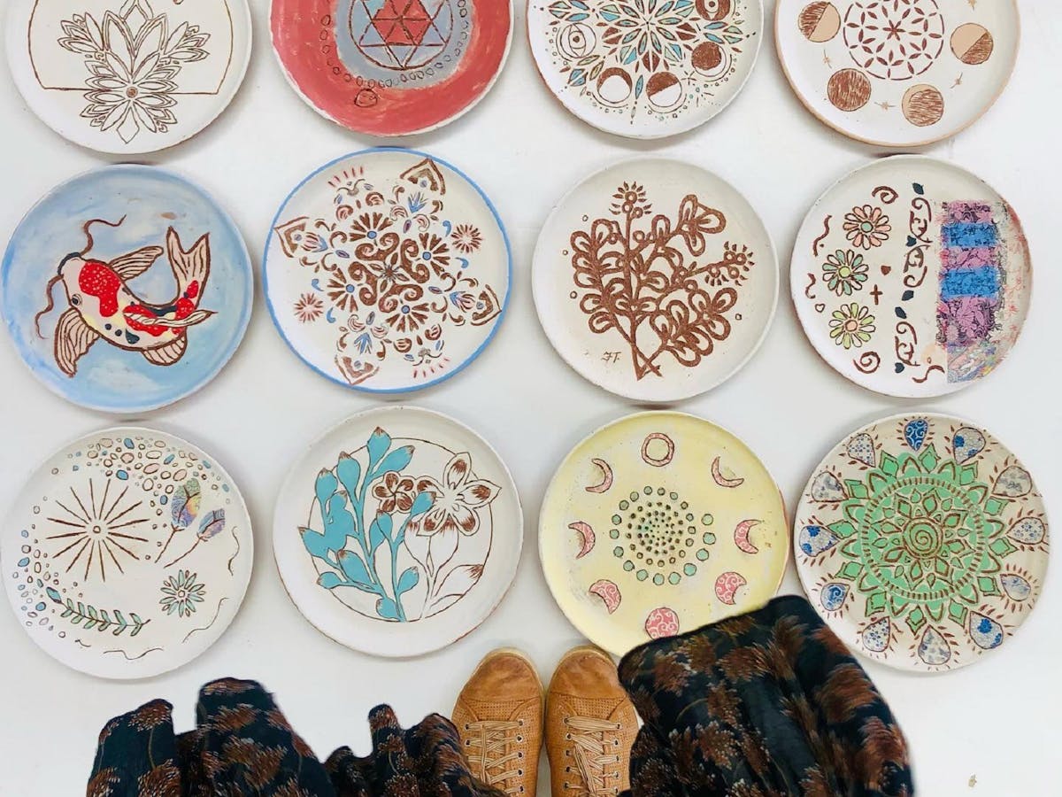 12 carved plates 12 carved plates