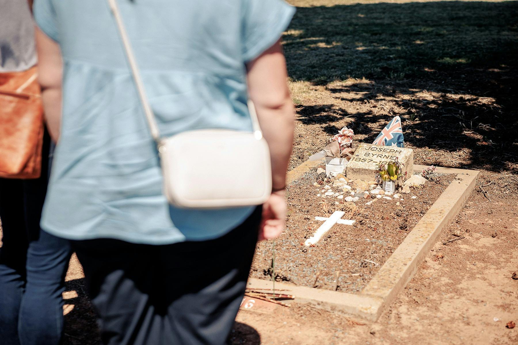 The grave of Joe Byrne can be located at the Benalla Cemetery.