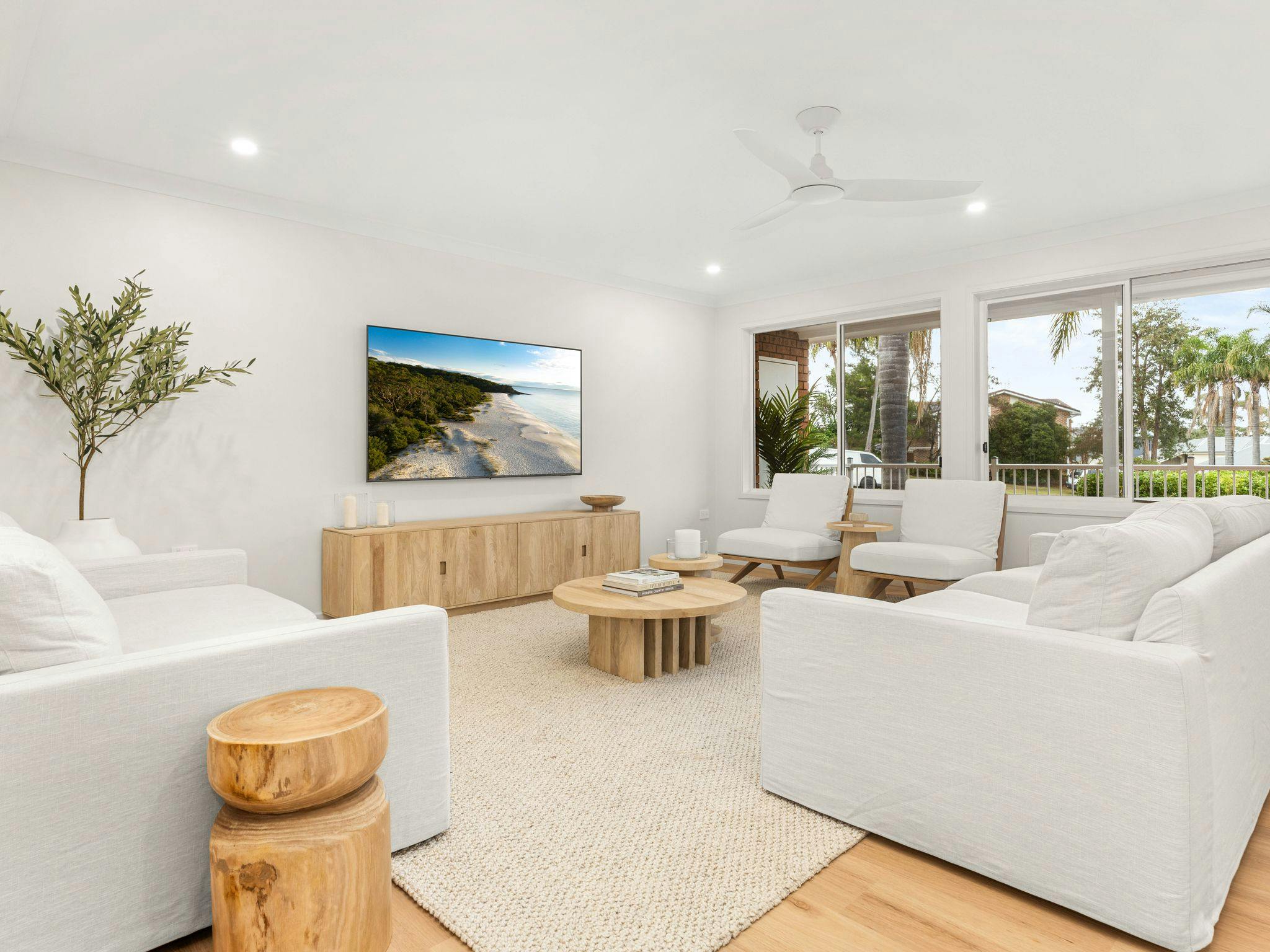 Tide’s Edge by Experience Jervis Bay