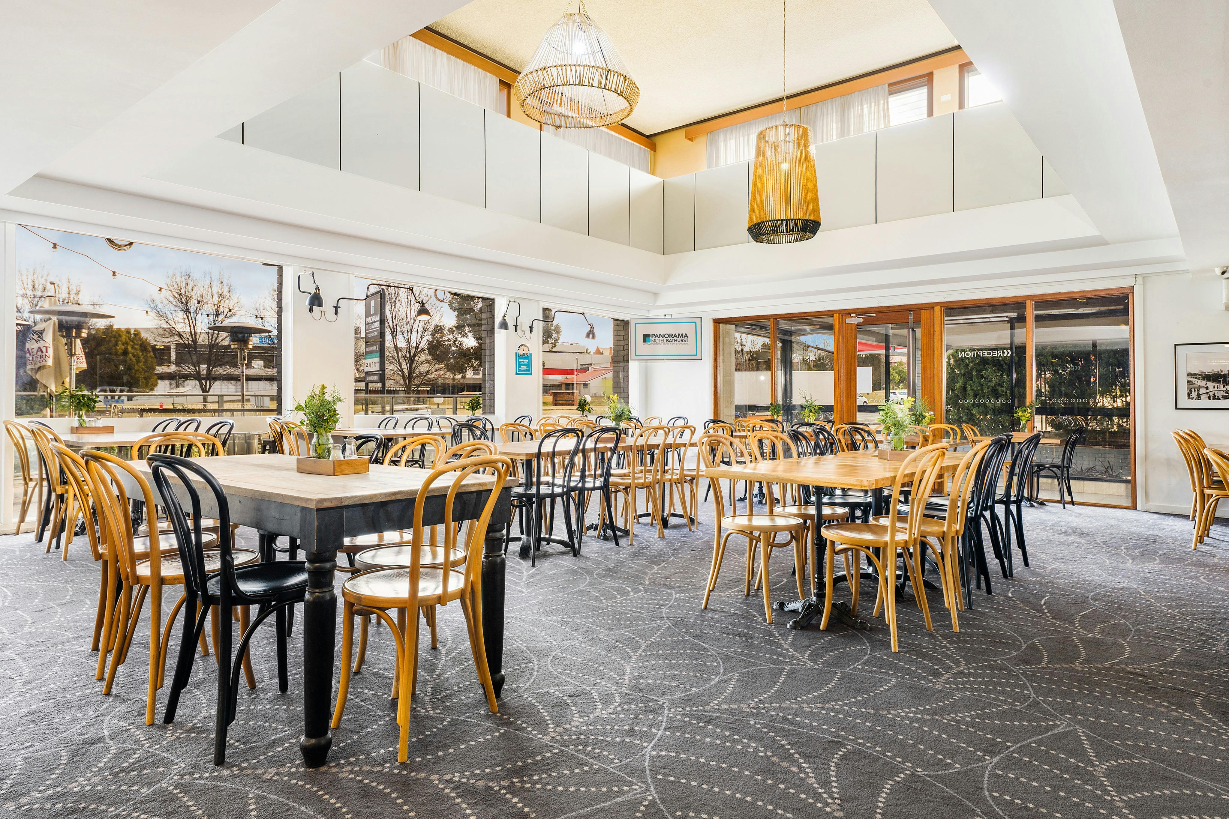 The BIstro & Bar at the Panorama Bathurst