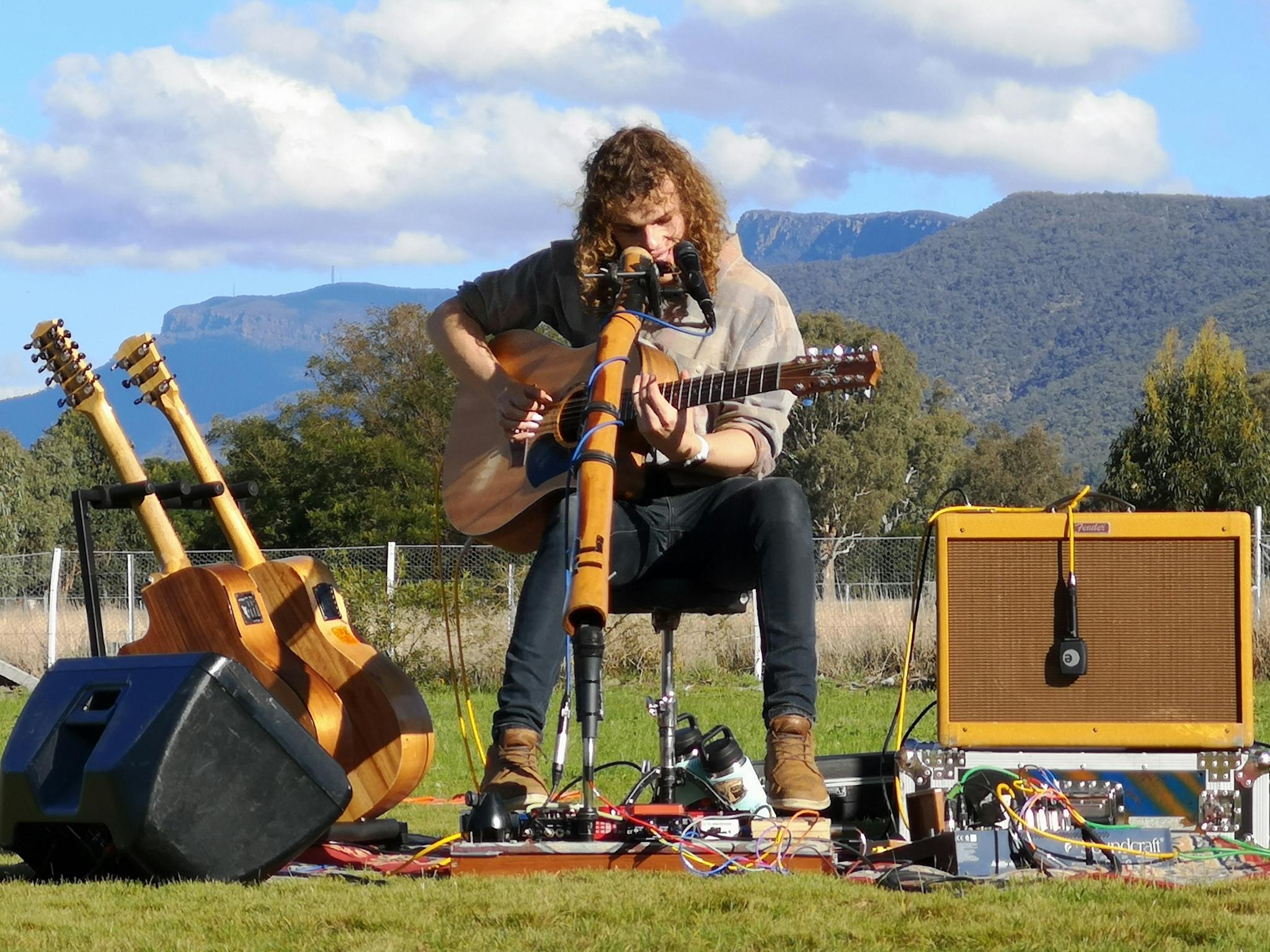 Live Music on the lawns. Grampians as the back drop