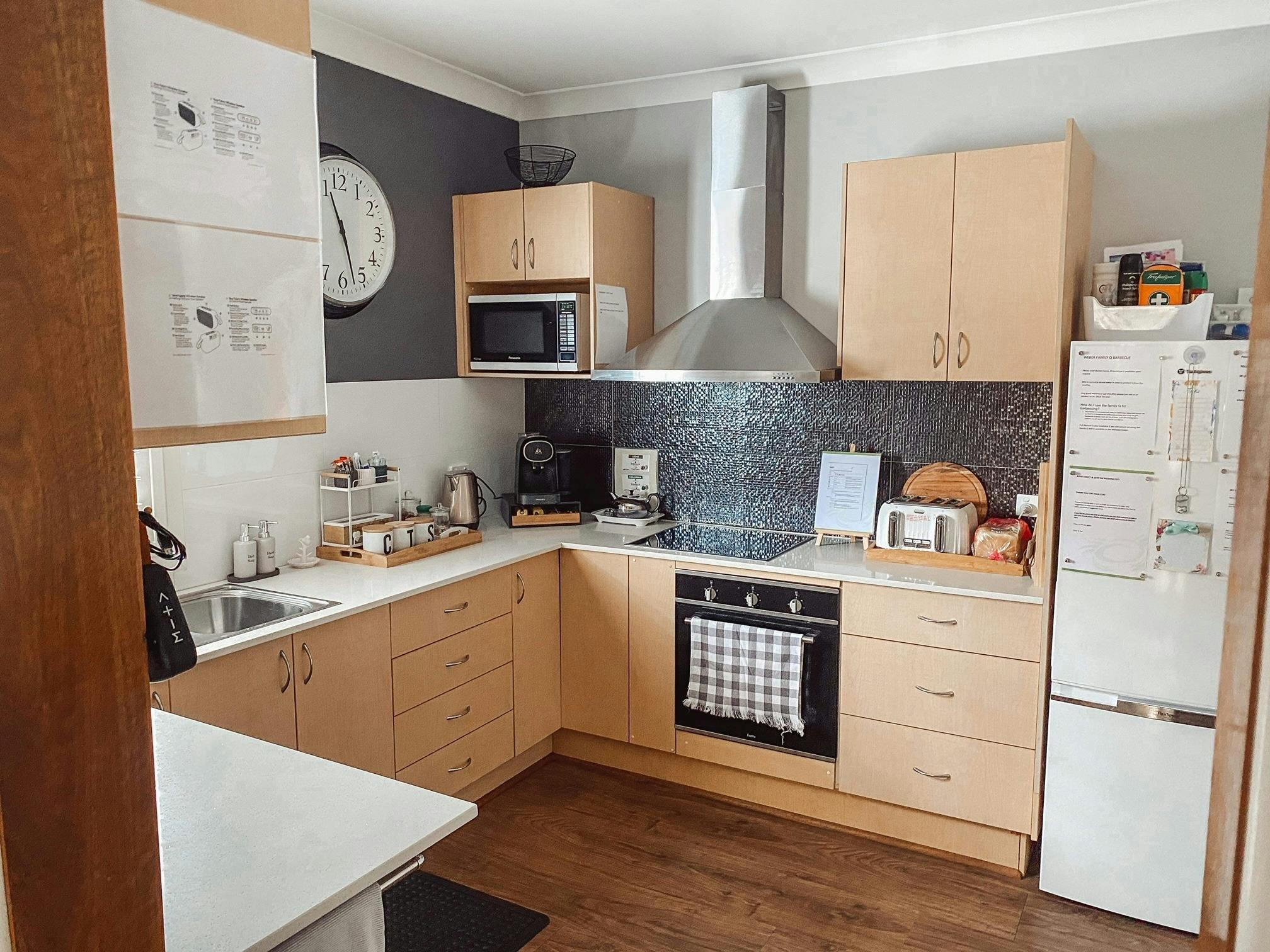 Paula's Guest House - Kitchen