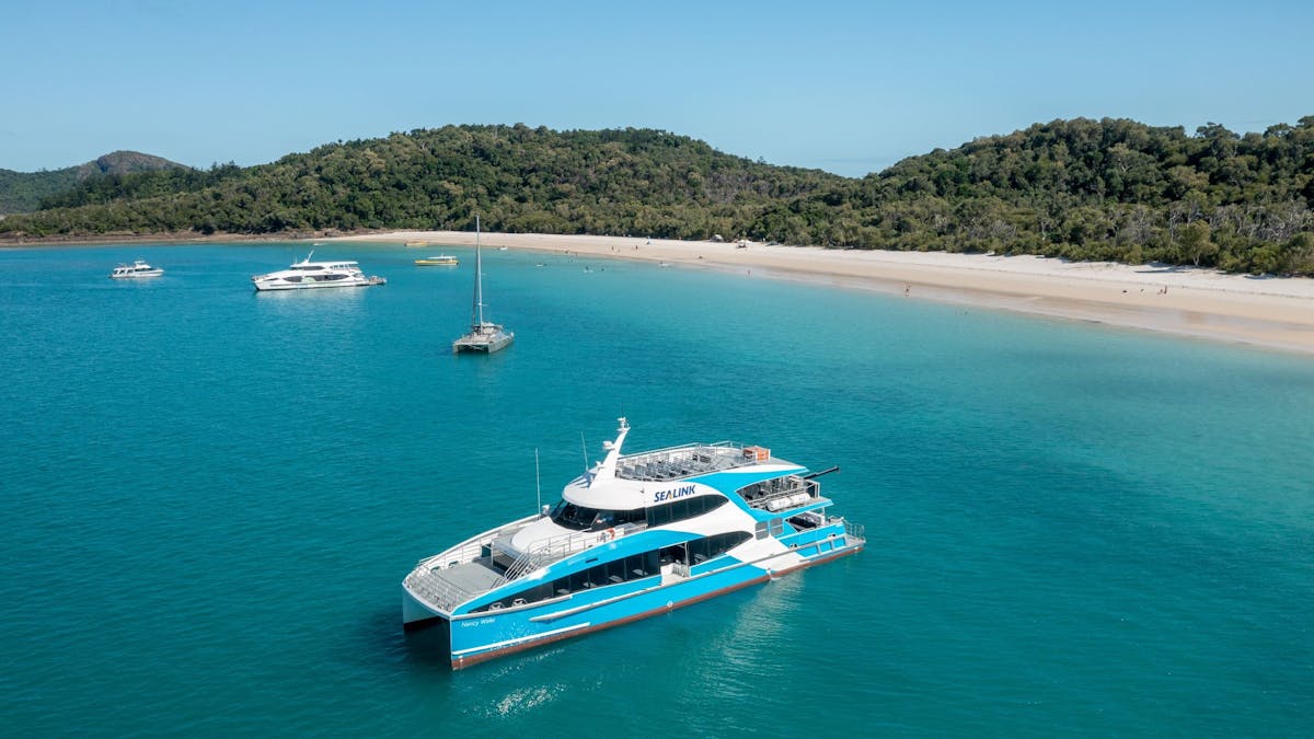 Sealink at Whitehaven Beach