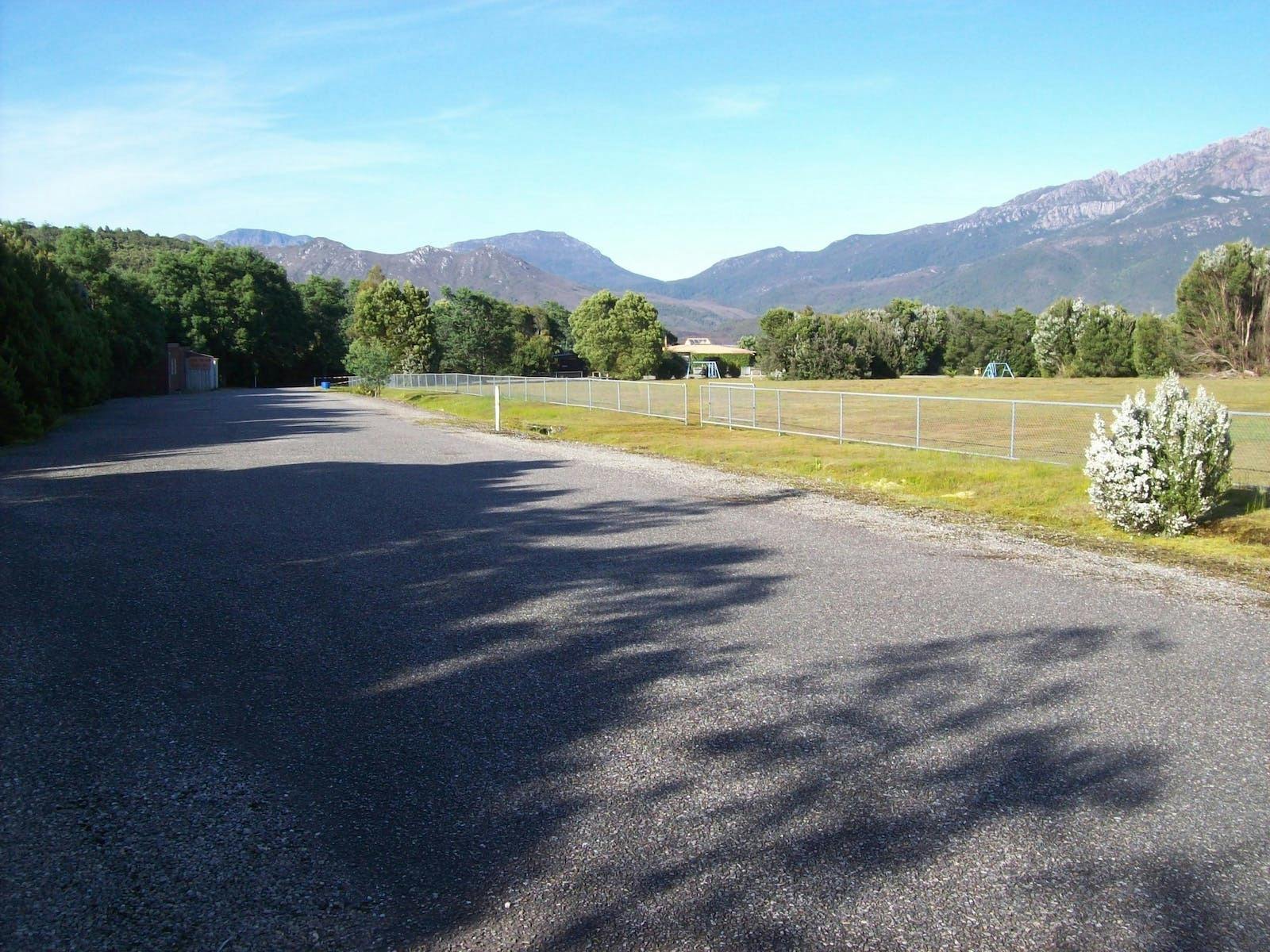 Caravan & RV Parking