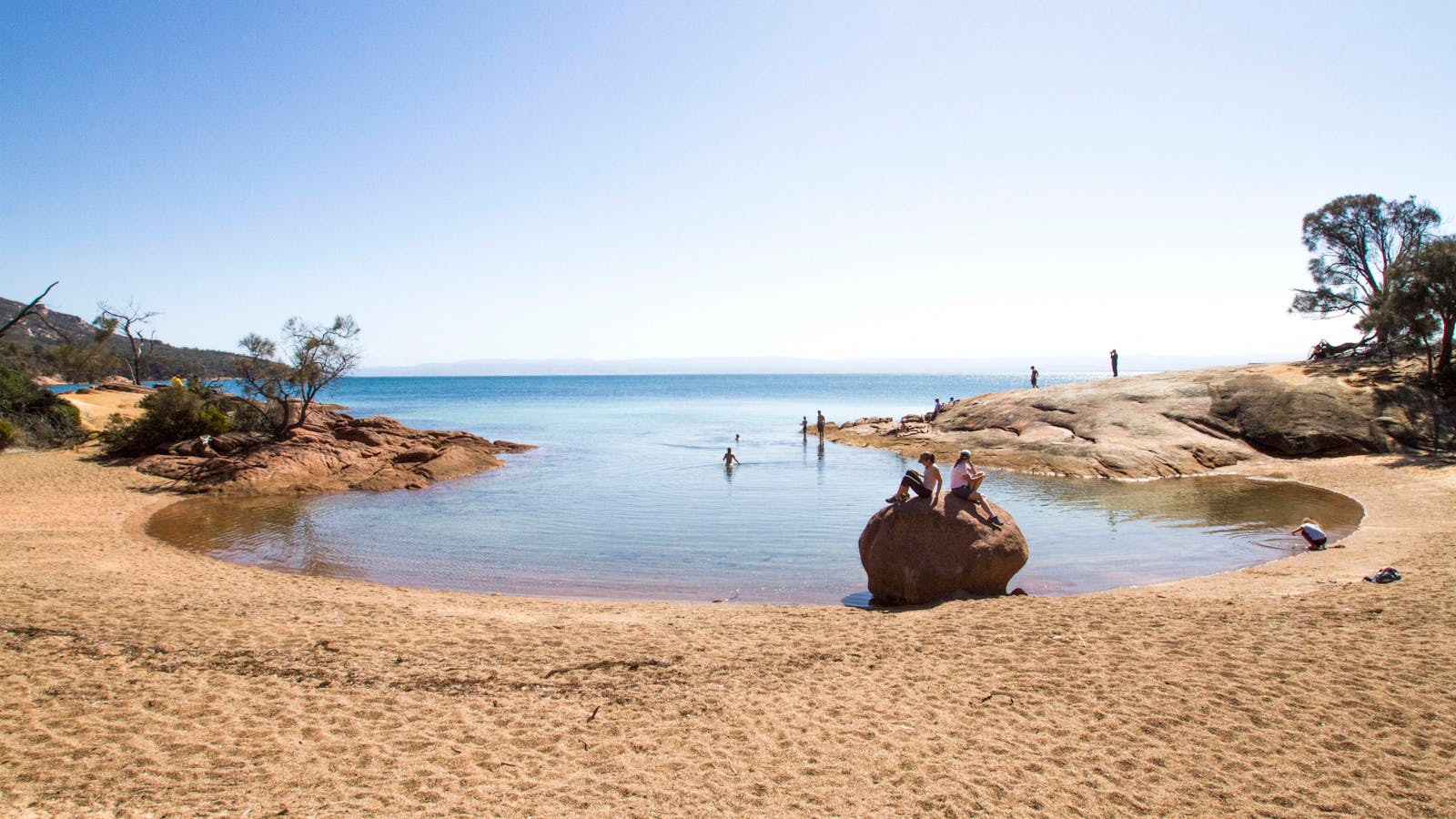 Honey Moon Bay - Inspiring, Romantic, Tranquil