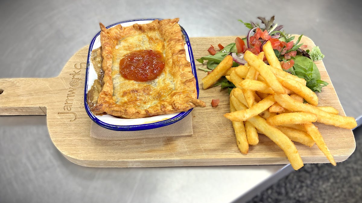 Beef & Mushroom Pie