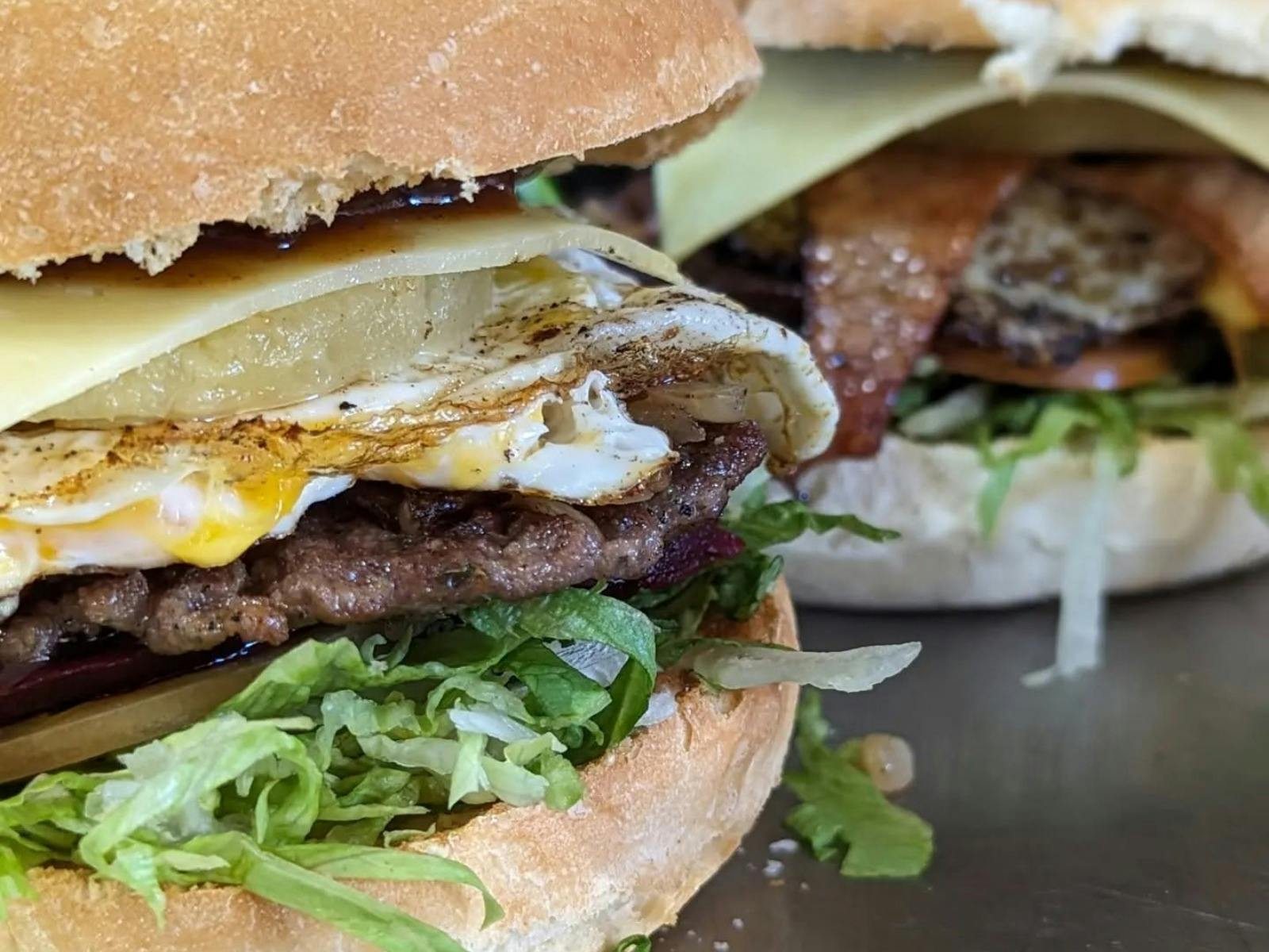 Cafe Arc Burgers