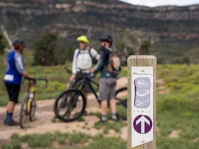 Rawnsley Park - Mawson Trail signage