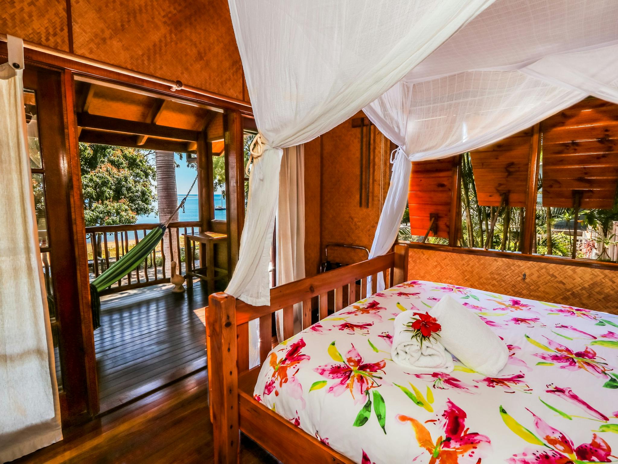 Main Bedroom - 2 Bedroom bungalow sleeps up to 6 Main Bedroom - 2 Bedroom bungalow sleeps up to 6