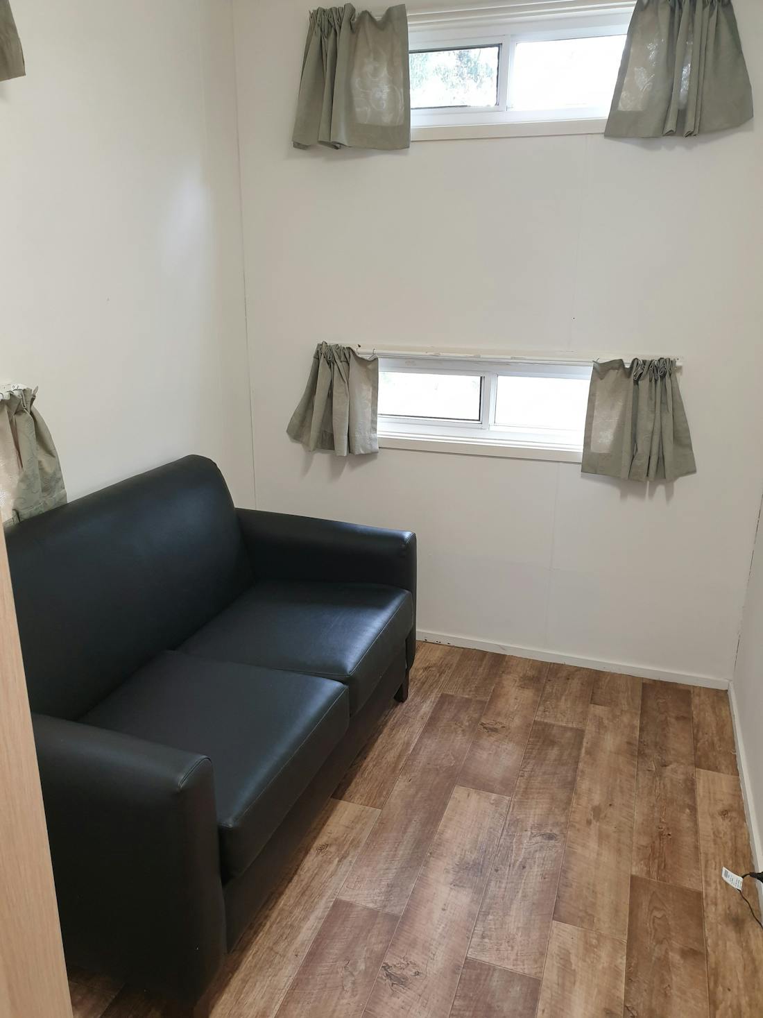 Gawler Caravan Park, Standard Cabin Gawler, Sou...