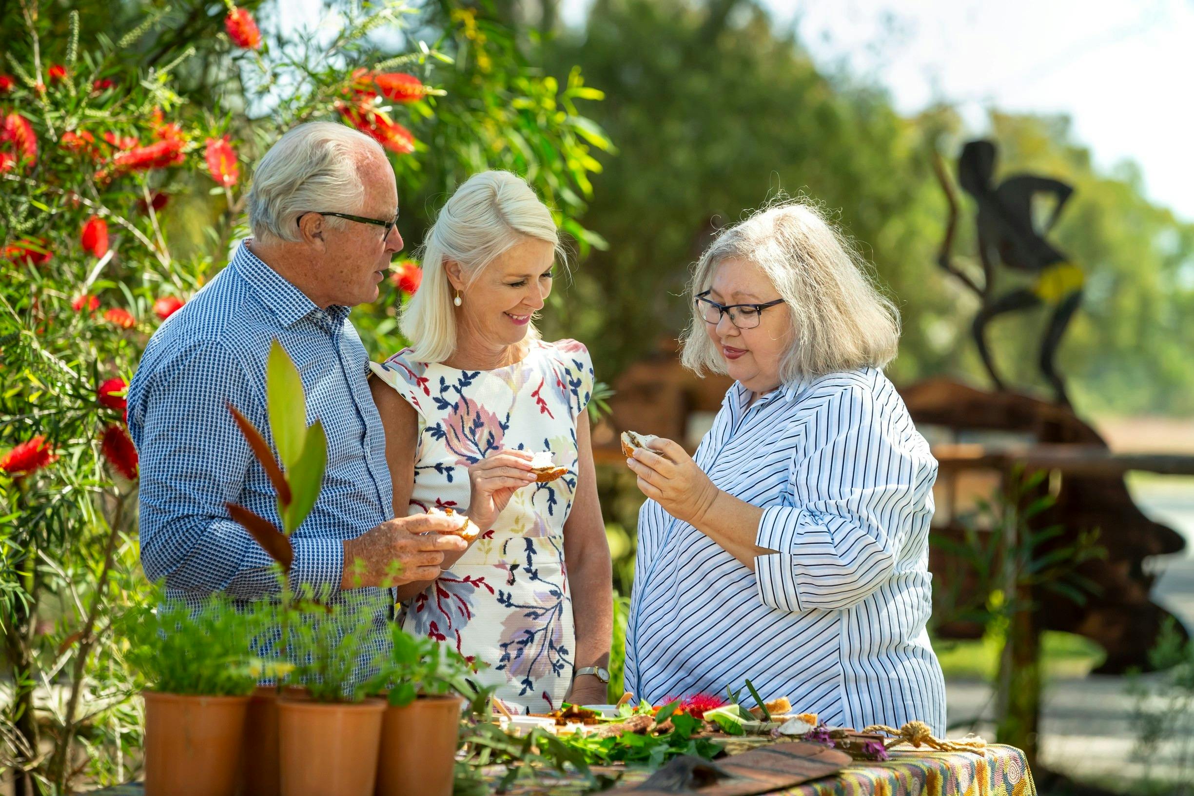 Aboriginal Bush Tucker Experiences with Dale Tilbrook