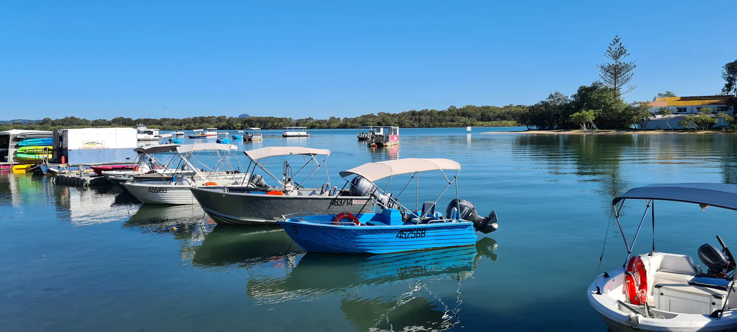 17 different boat options to hire