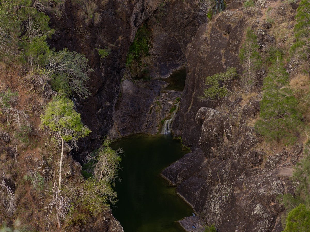 Kinbombi Falls