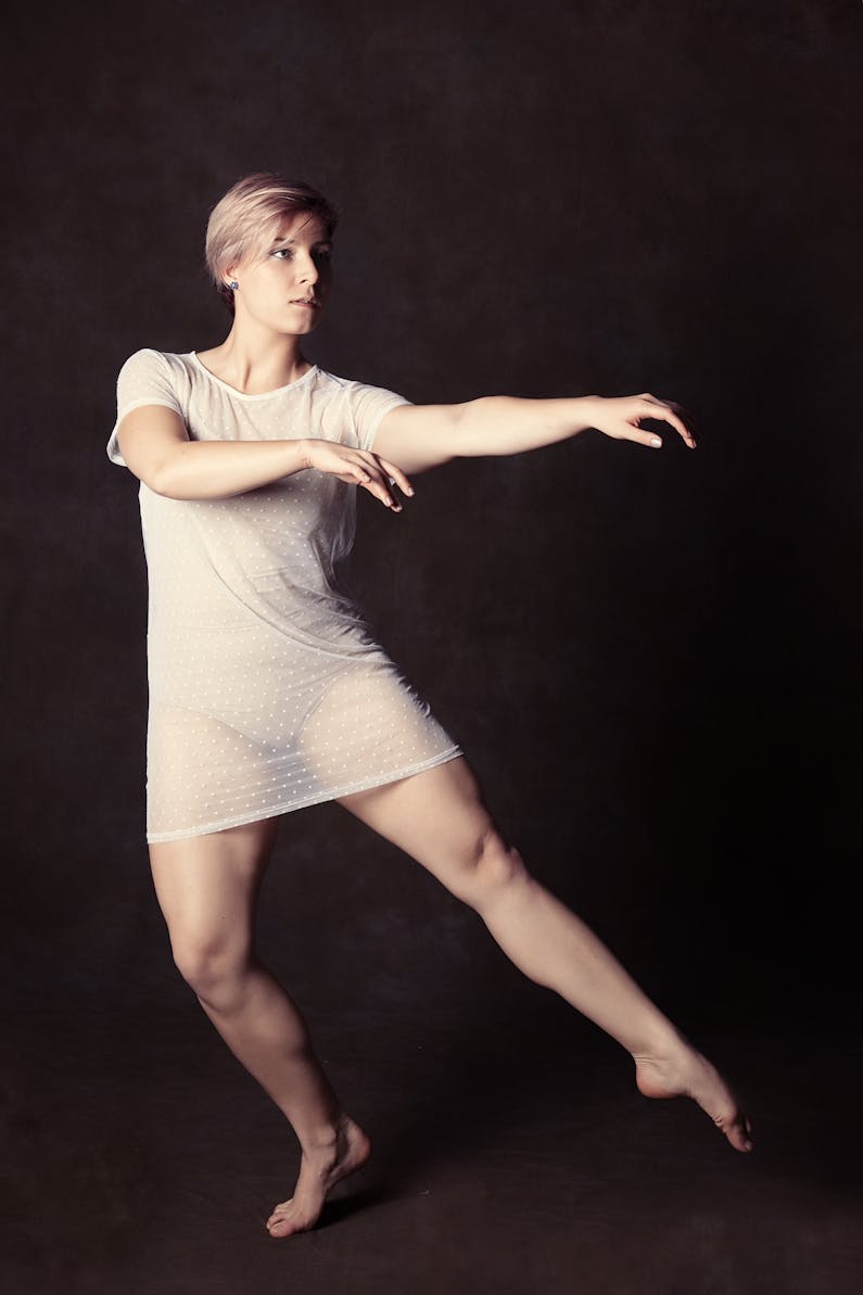 Image of the event 'Contemporary Dance Workshop for Adults'
