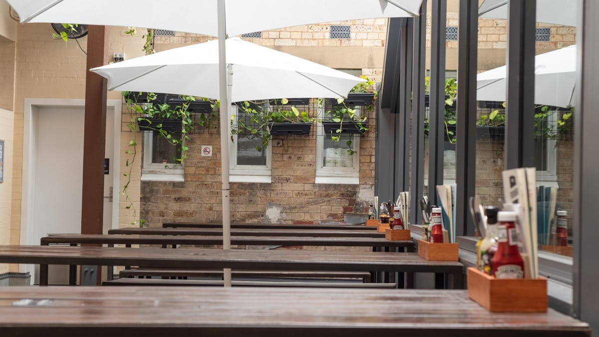 Brunswick St Level bar outdoor seating