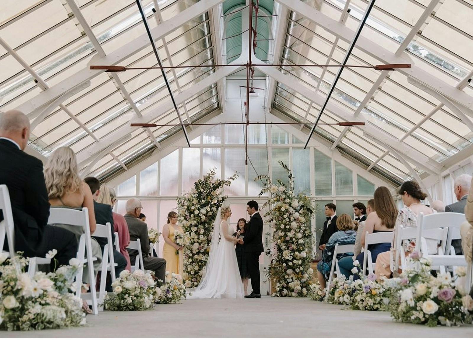 She Follows Floral Design