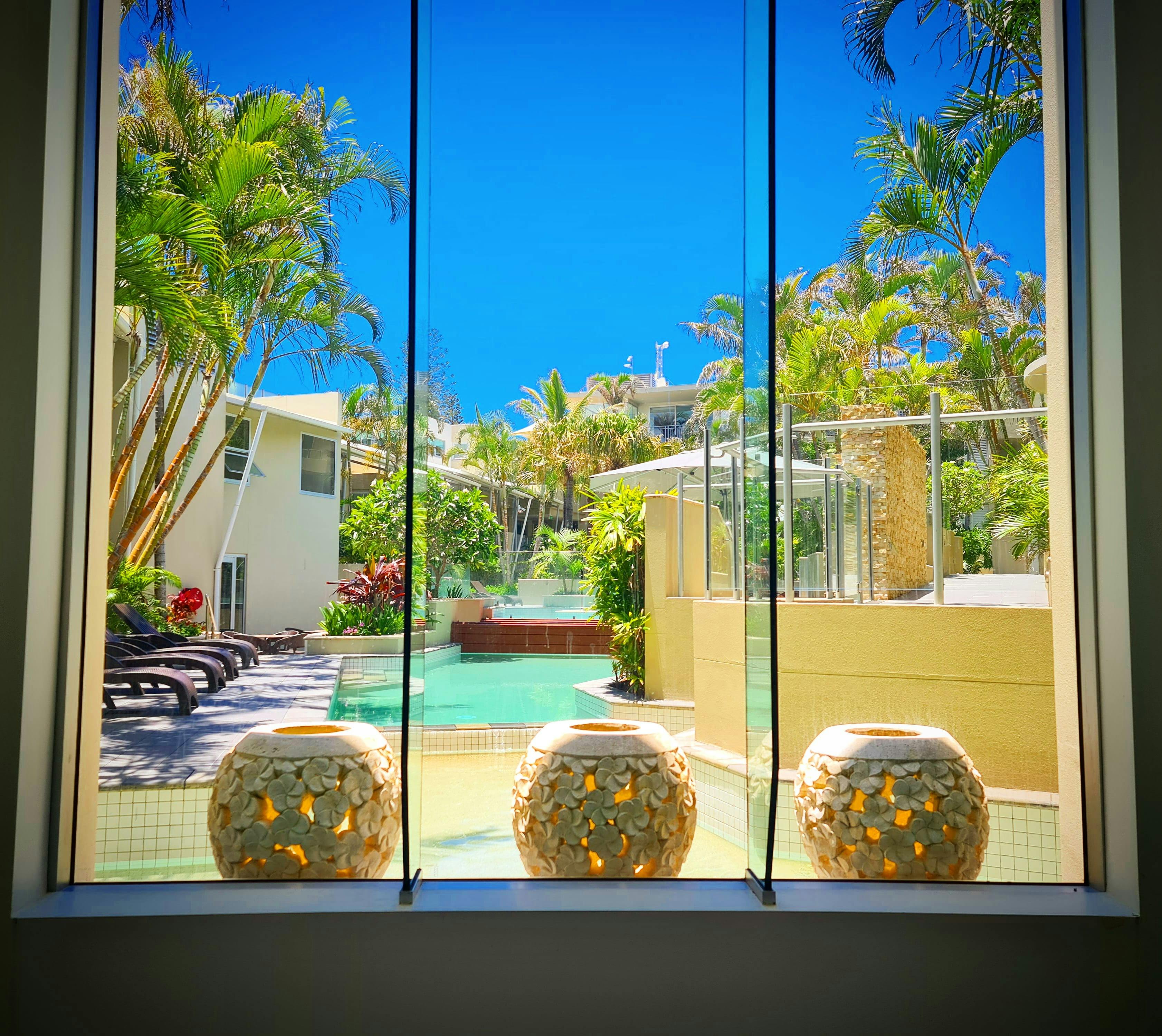 3 Pools 1 heated & Spa on level 1