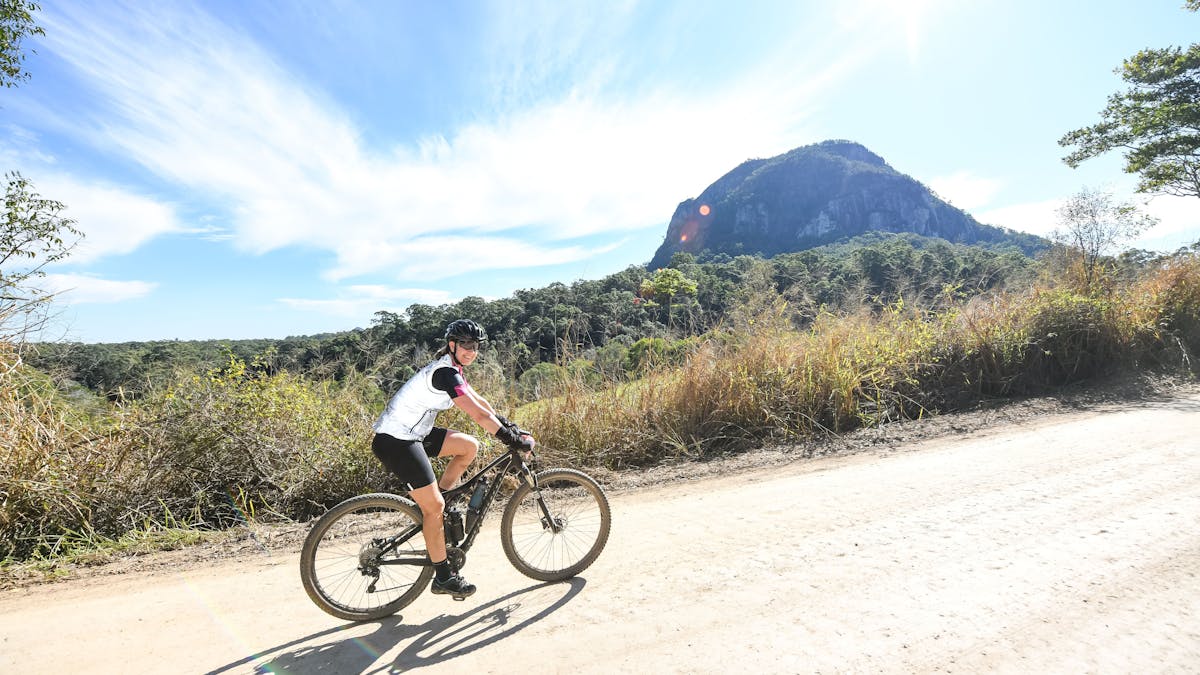 riding the noosa hinterland