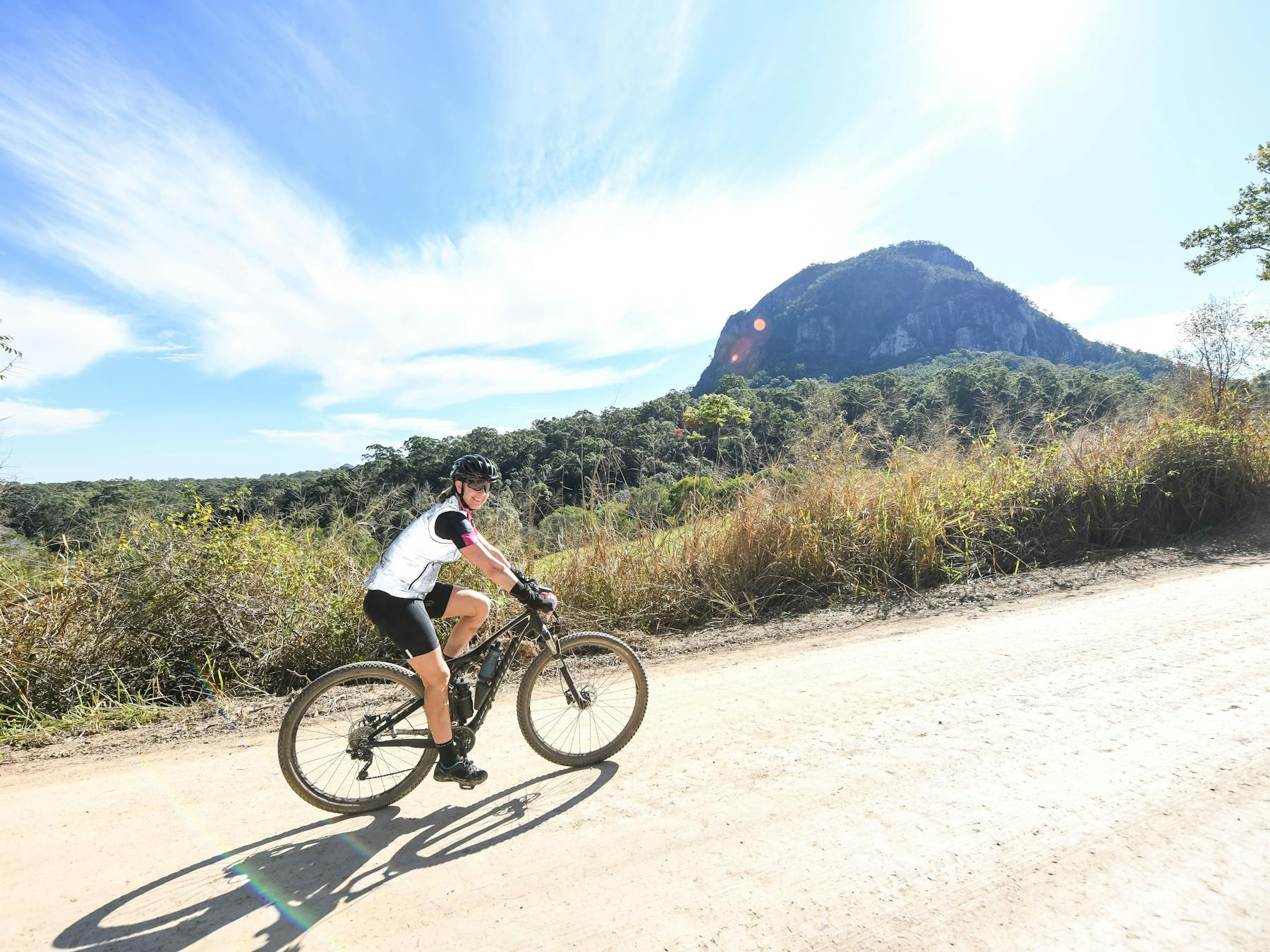 riding the noosa hinterland