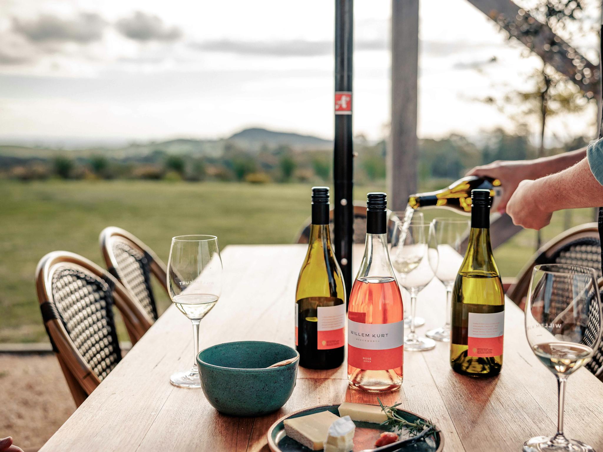 Willem Kurt wine service