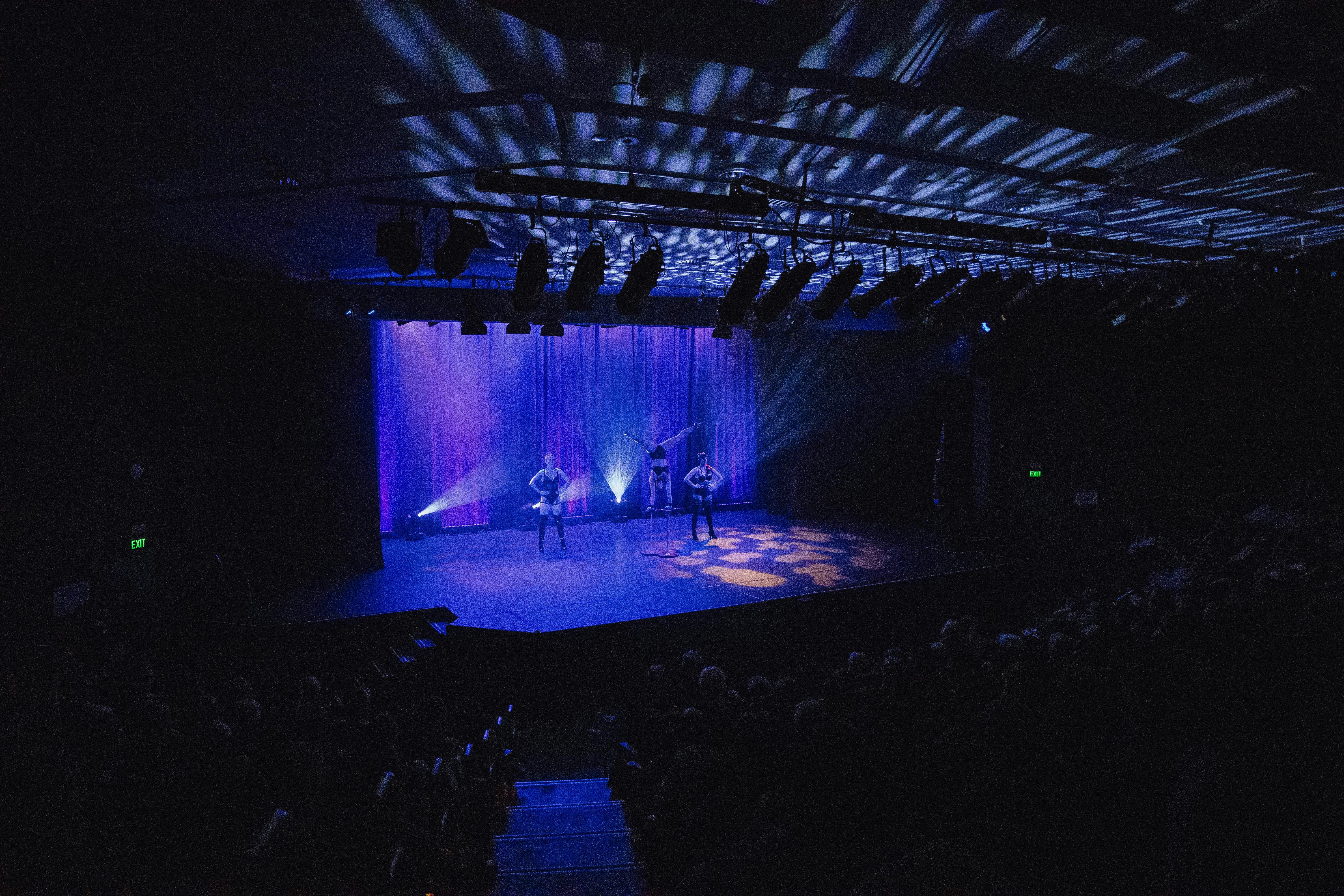 The stage is lit up beautifully and you can witness both the stage and the entire audience