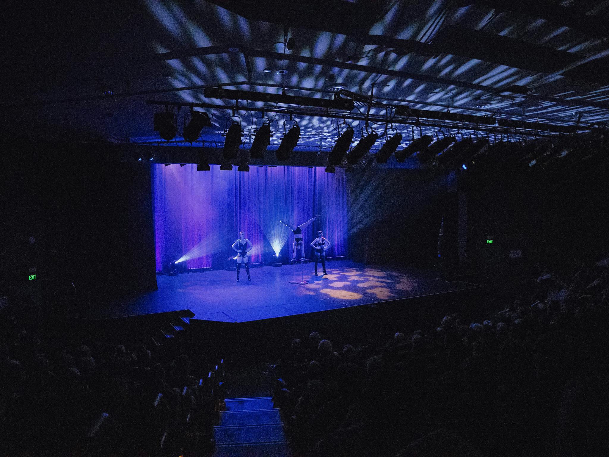 The stage is lit up beautifully and you can witness both the stage and the entire audience