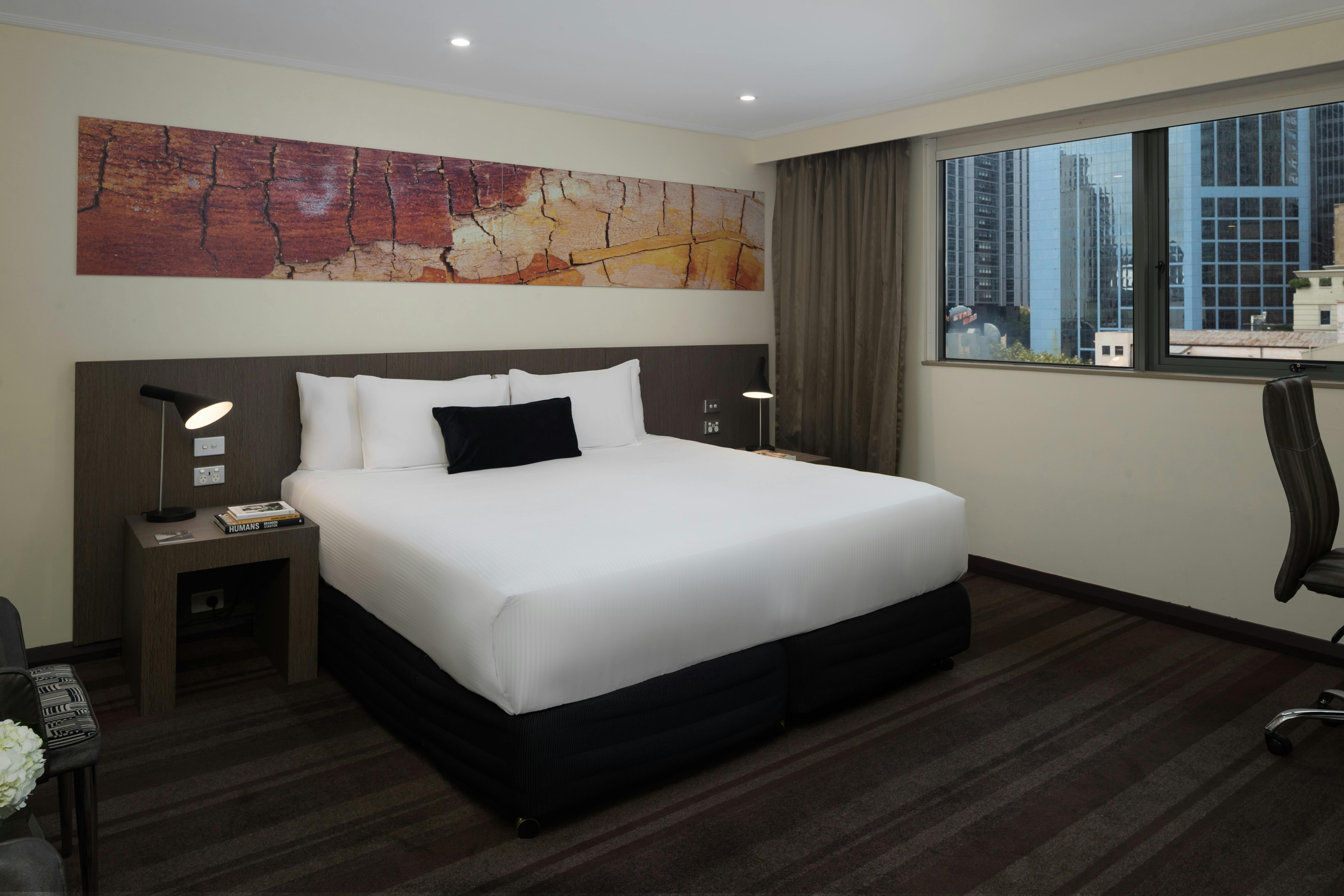 Rydges World Square - Room