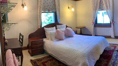 Historic Merryville Homestead