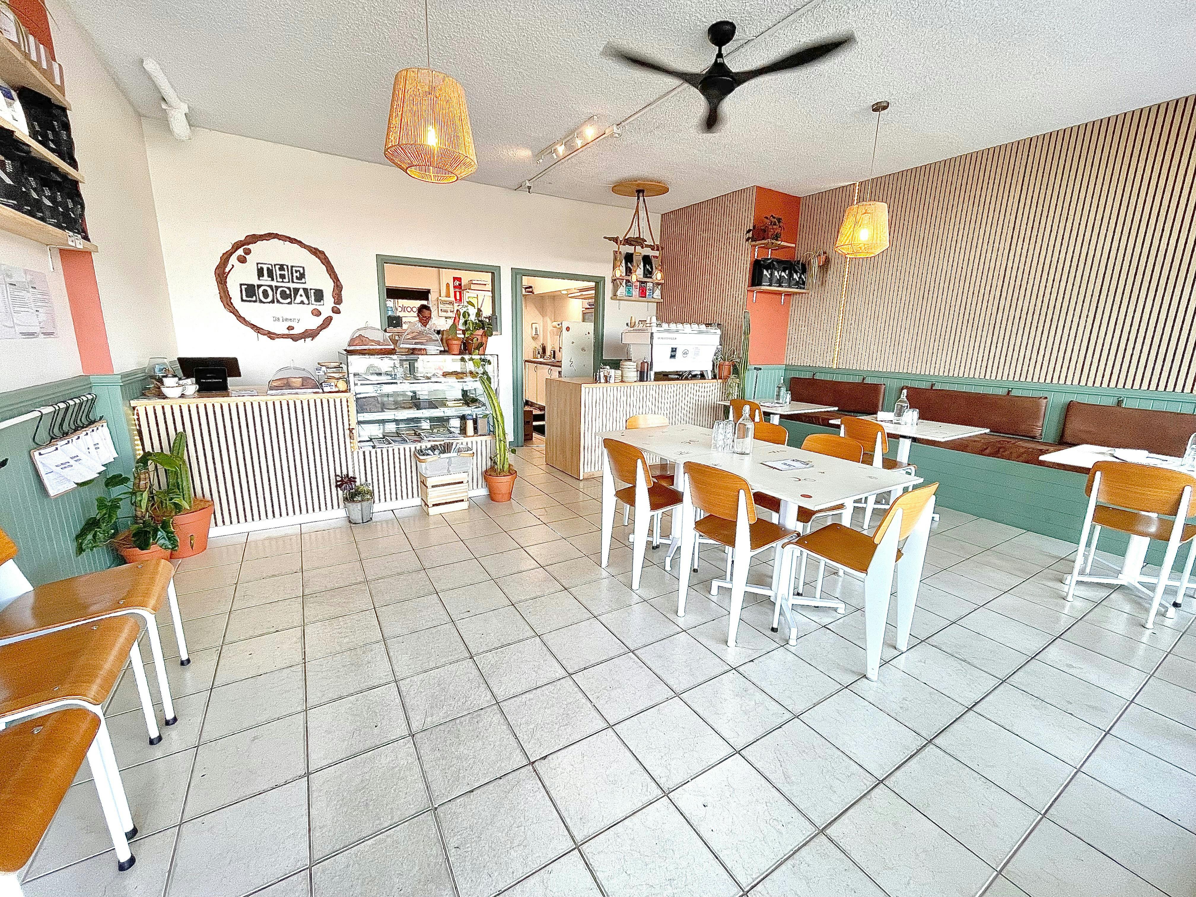 Indoor dinning